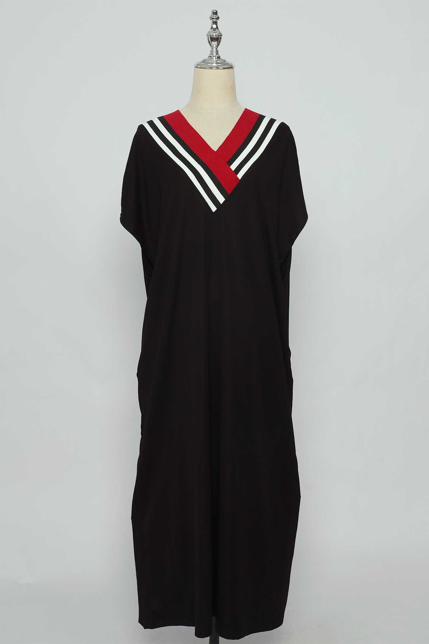 PO - Cotti Contrast V Neck Dress