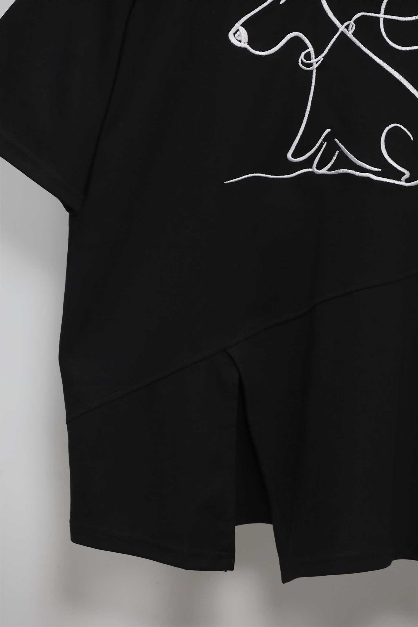 Backorders Easy by TE - Doggie Outline Embroidered Top