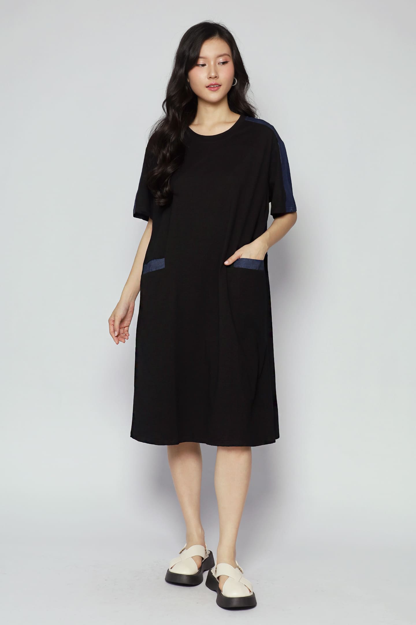 Backorder Ela Dress in Black