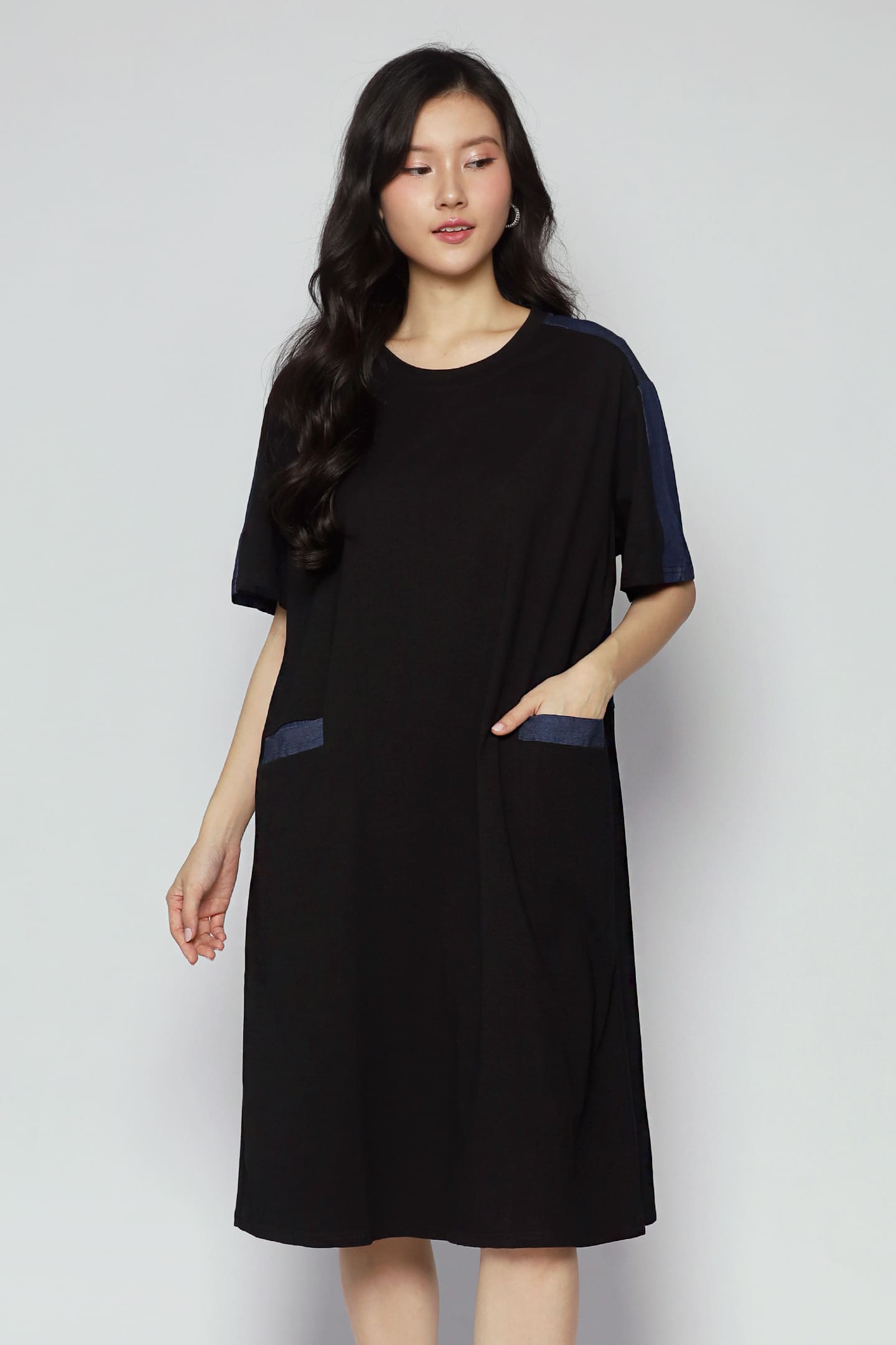 Backorder Ela Dress in Black
