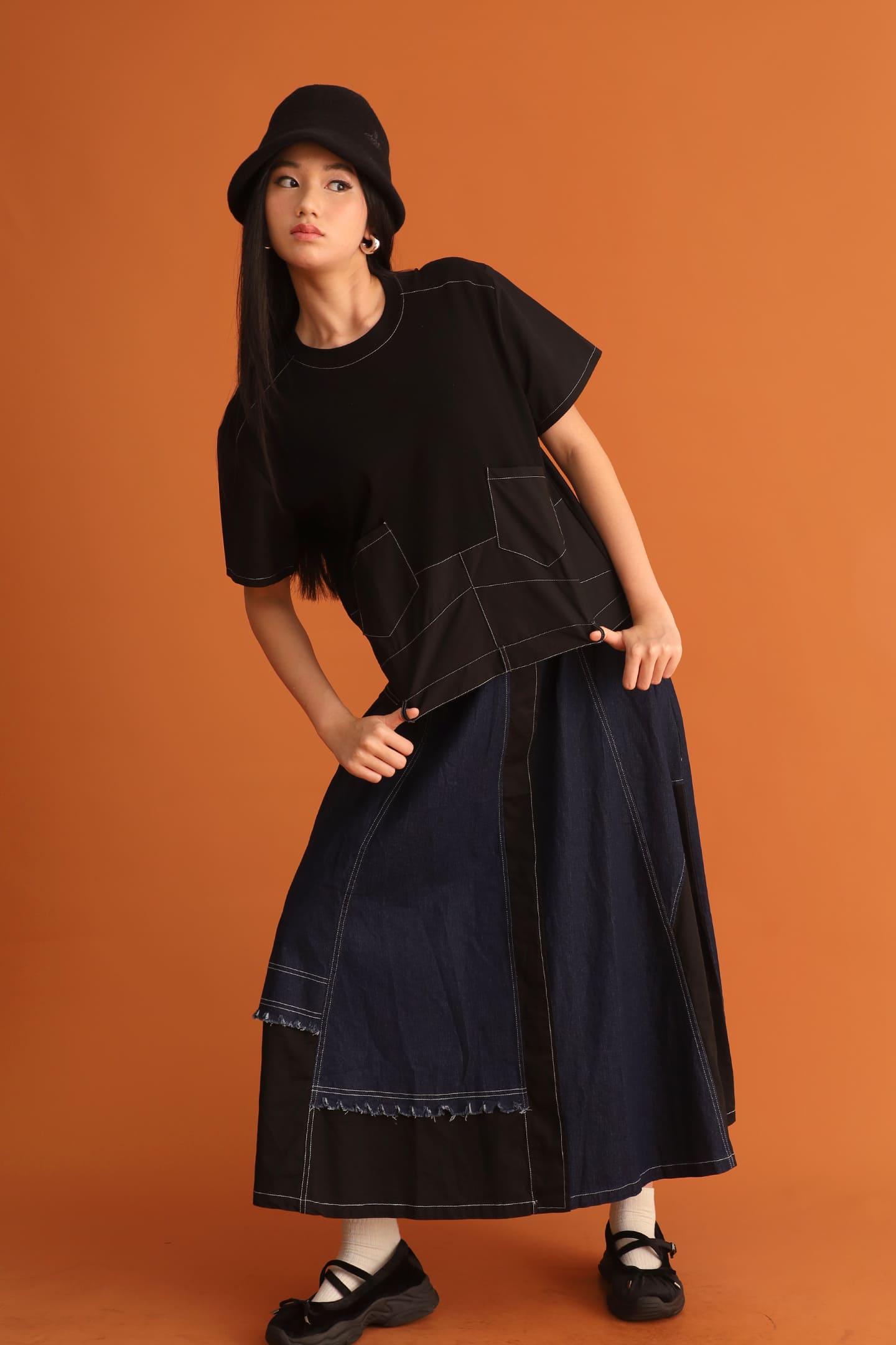 CHOSEN - Elias Pocket Trimming Top in Black
