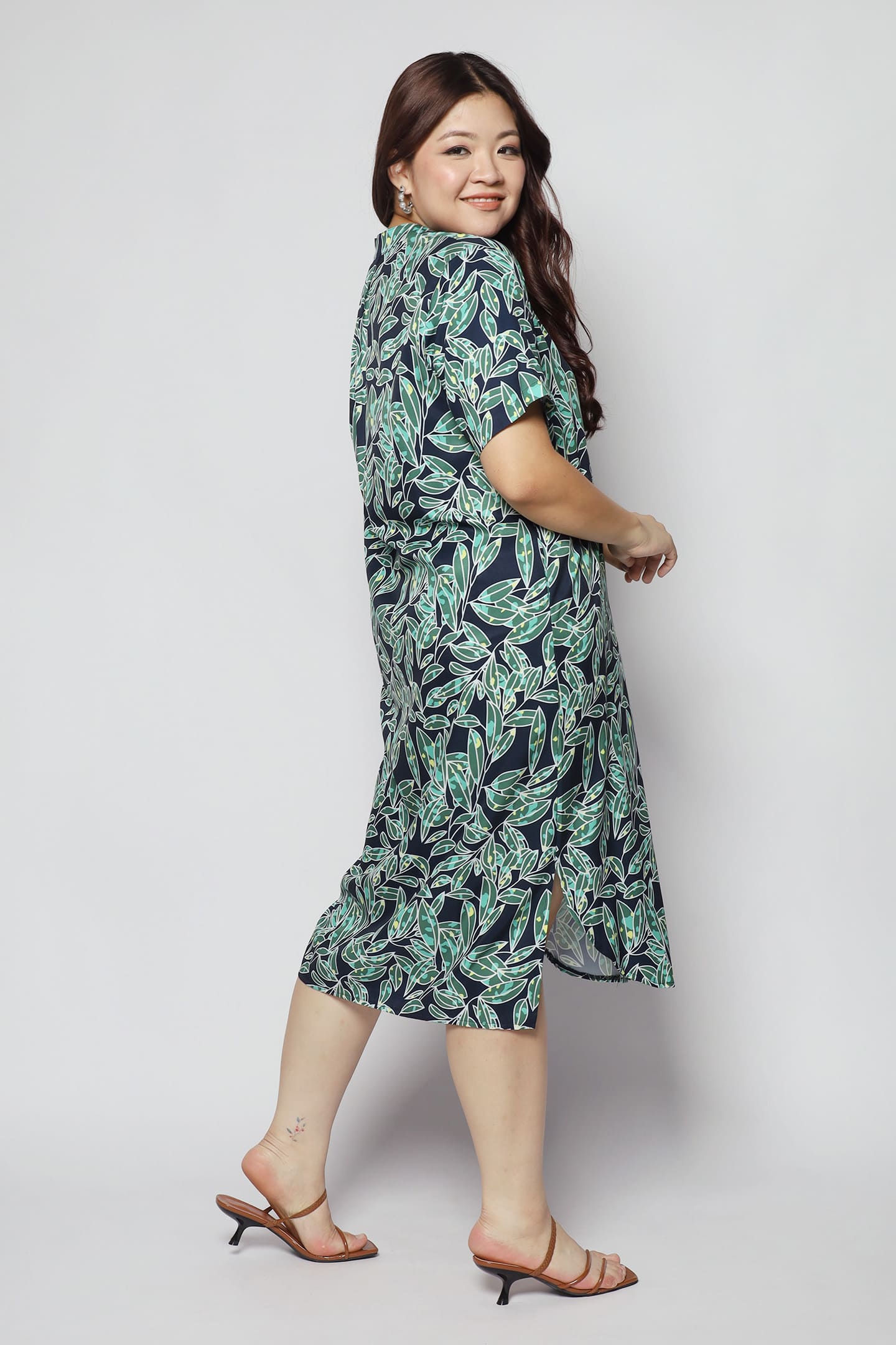 Eline Shirt Dress in Green Escape