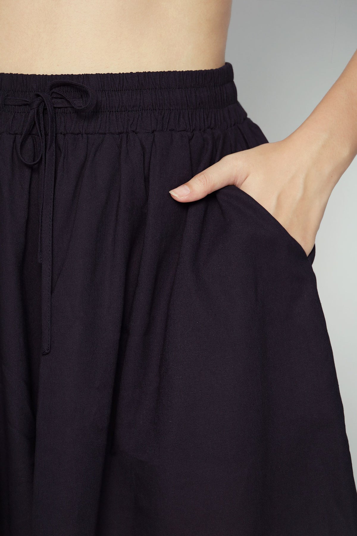 Friday Shorts in Midnight Navy