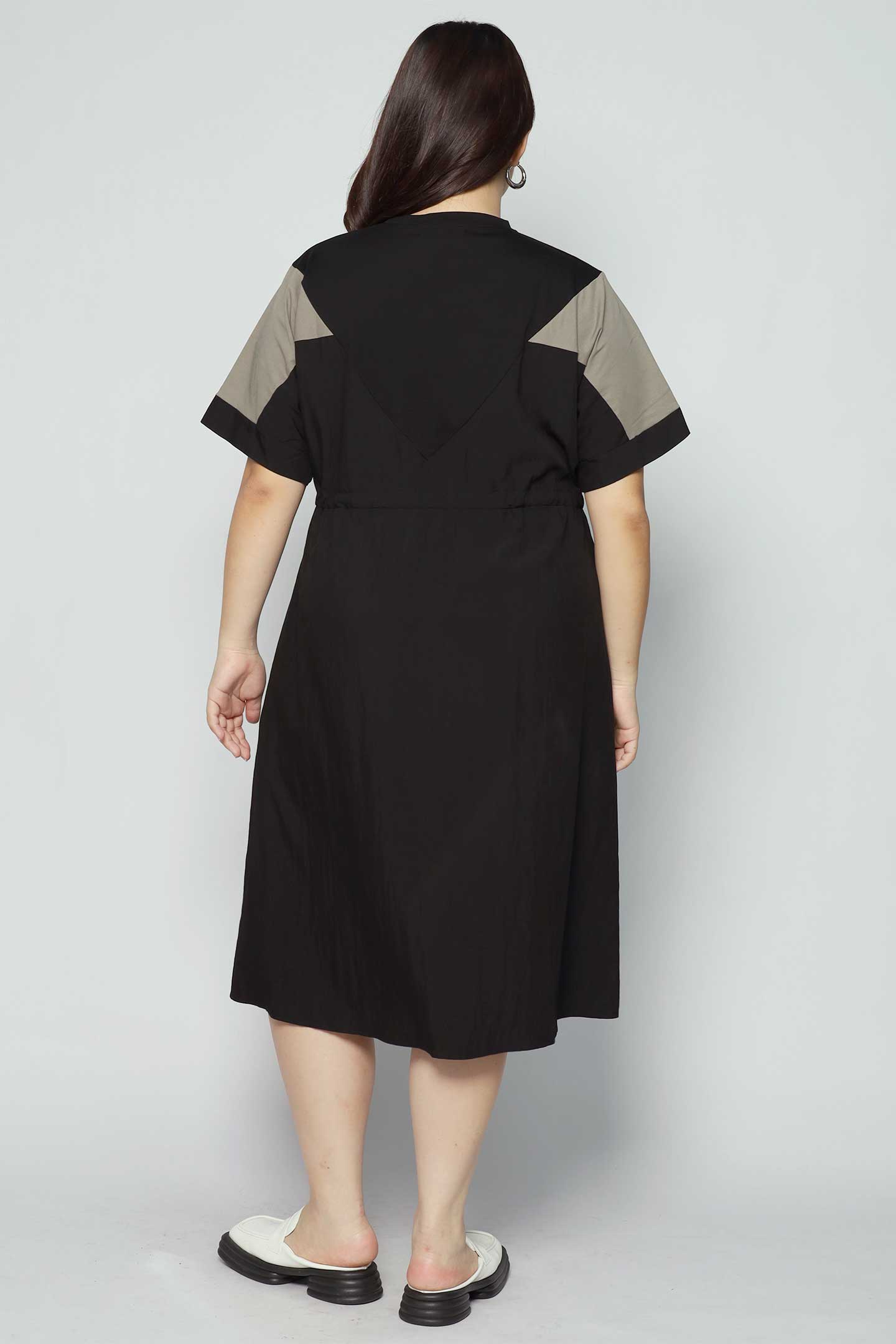 Grayson Drawstring Dress in Black