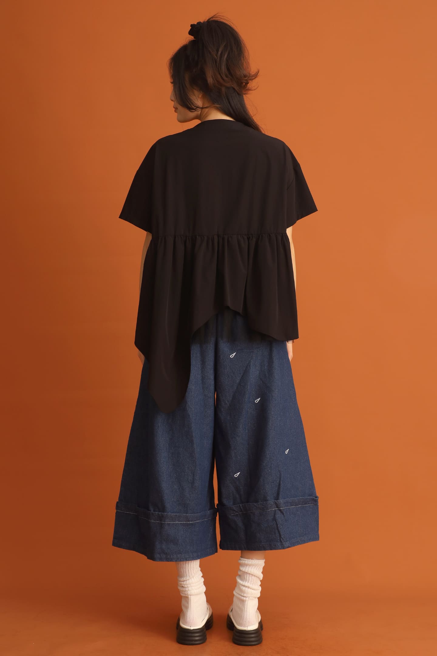 CHOSEN - Haelin Asymmetrical Top in Black