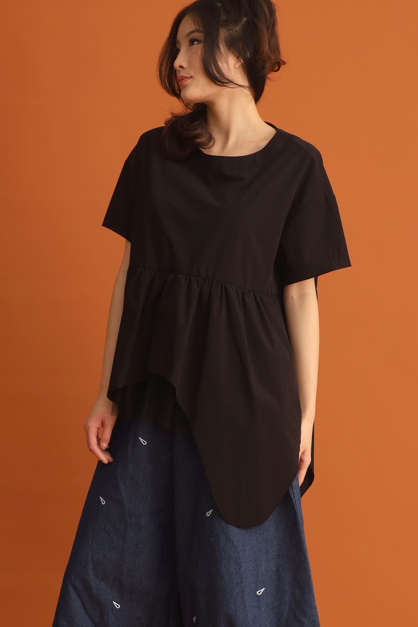 CHOSEN - Haelin Asymmetrical Top in Black