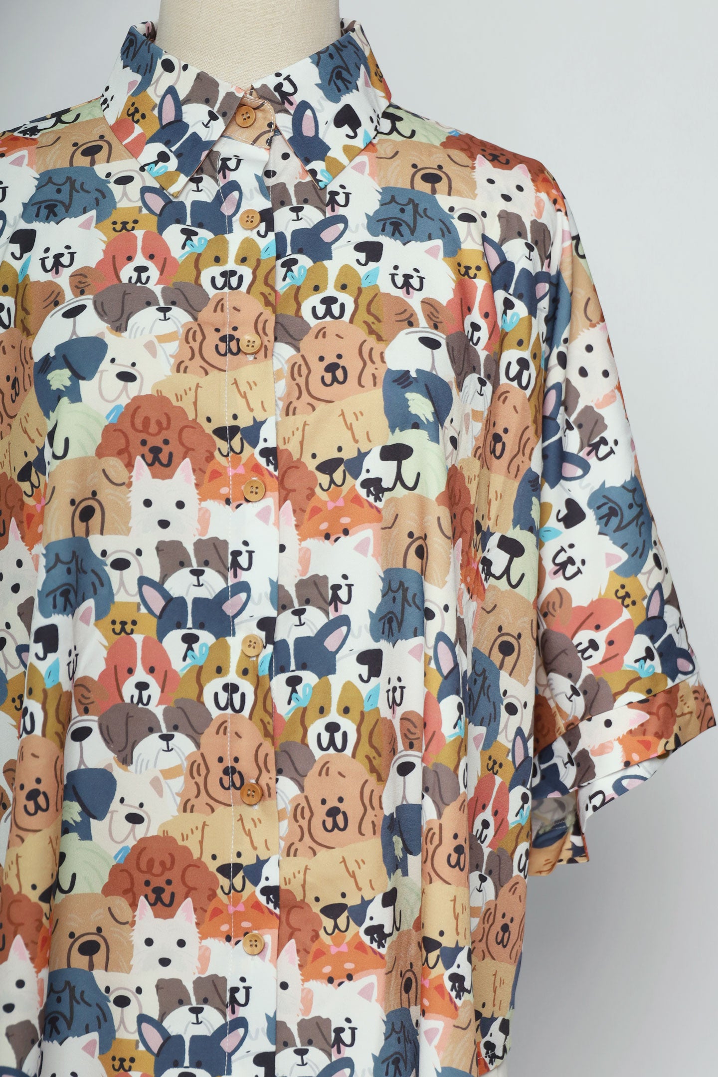 PO - Hans Shirt in Puppy Crowd