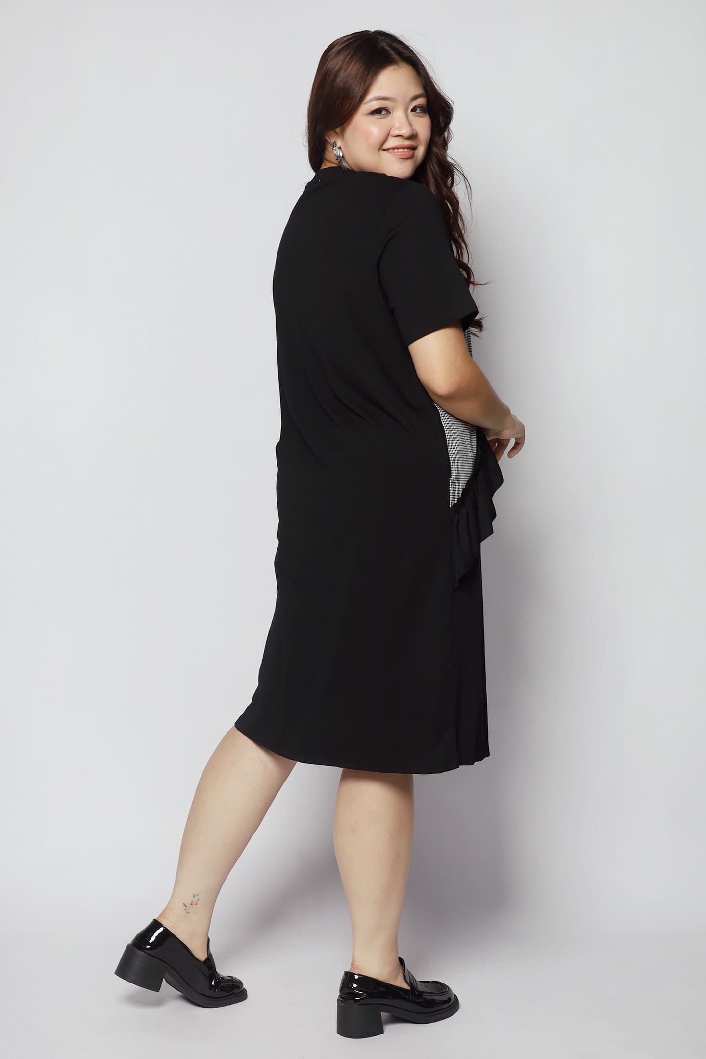 Harlan Frill Dress in Black