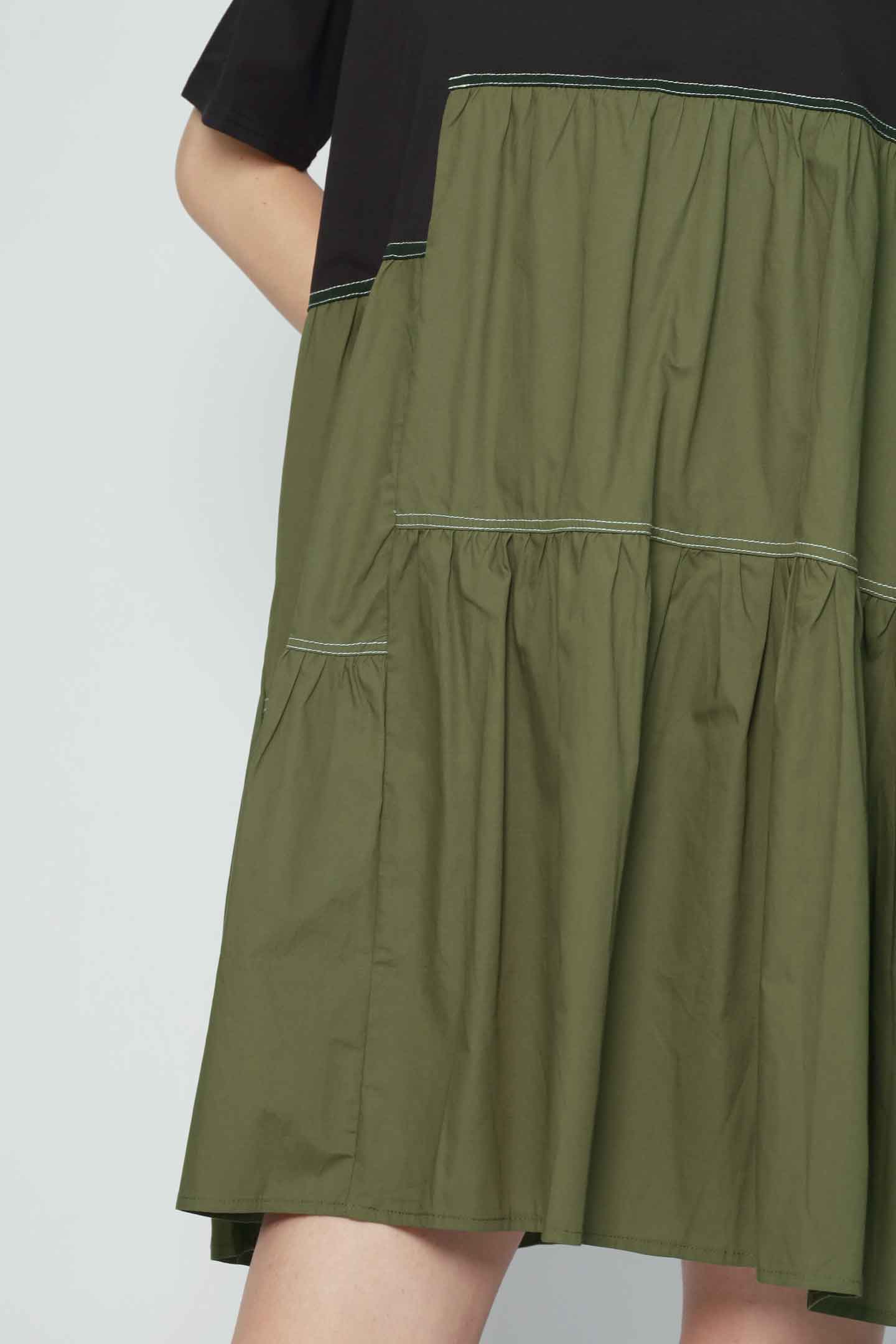 Hendrix Dress in Black Green