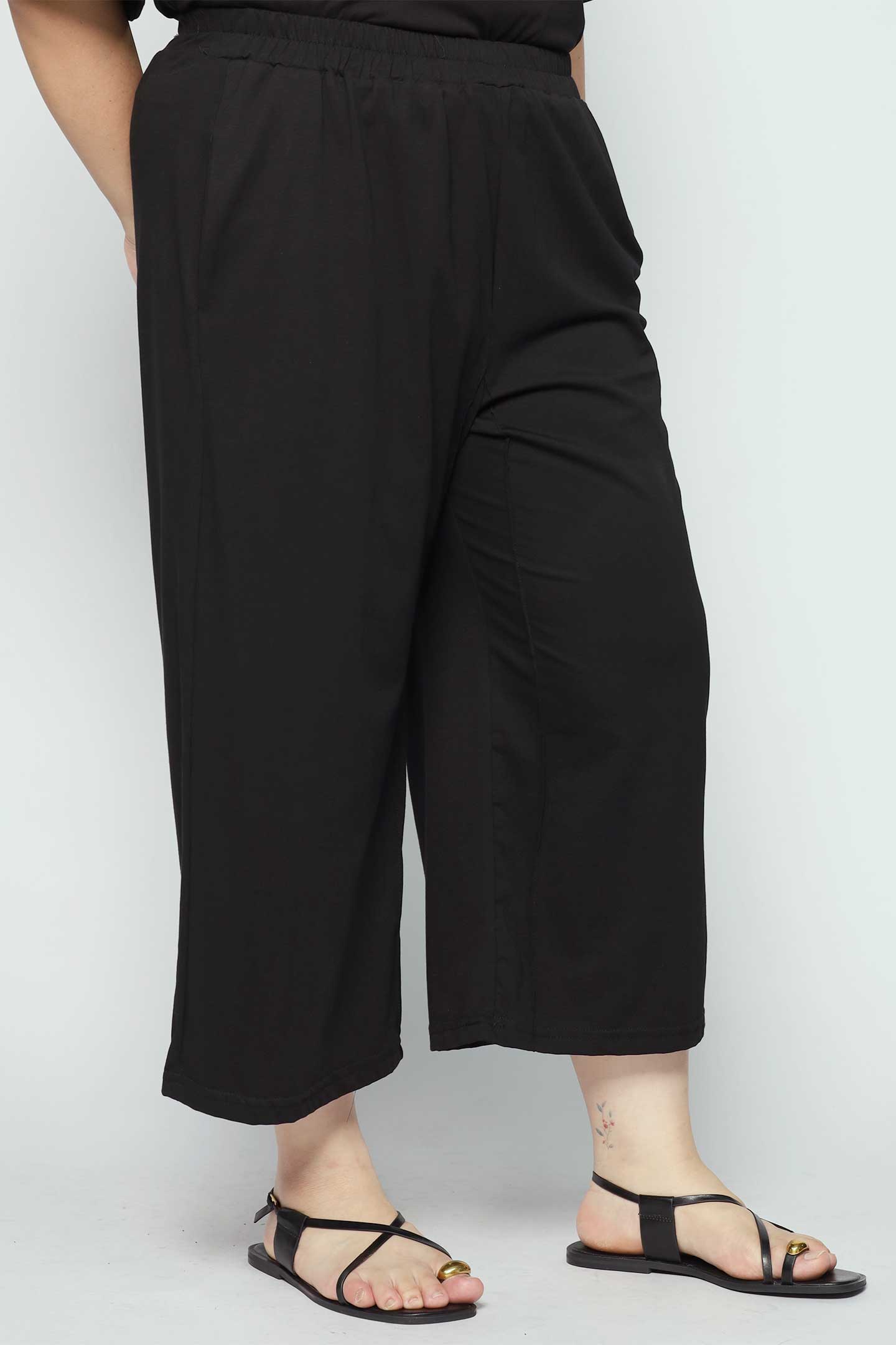 Henrix Pants in Black