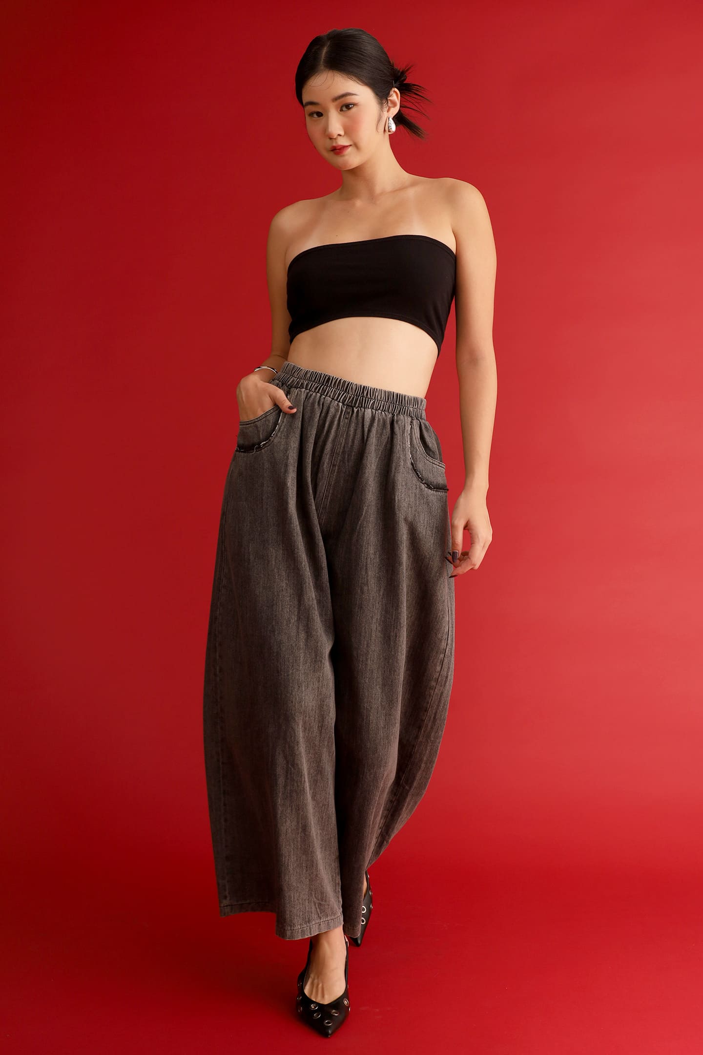 CHOSEN - Hoi Denim Jeans in Black