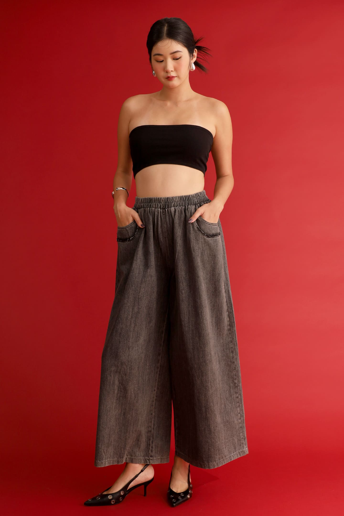 CHOSEN - Hoi Denim Jeans in Black