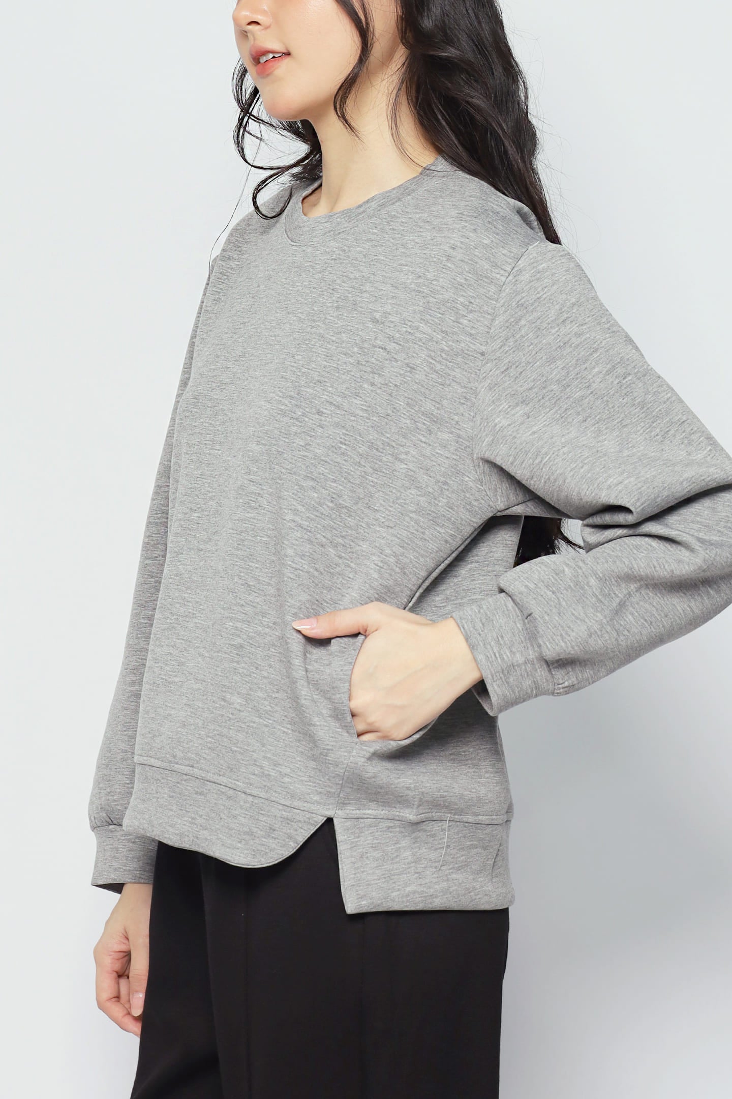 JOY - Holiday Mode Pullover in Grey
