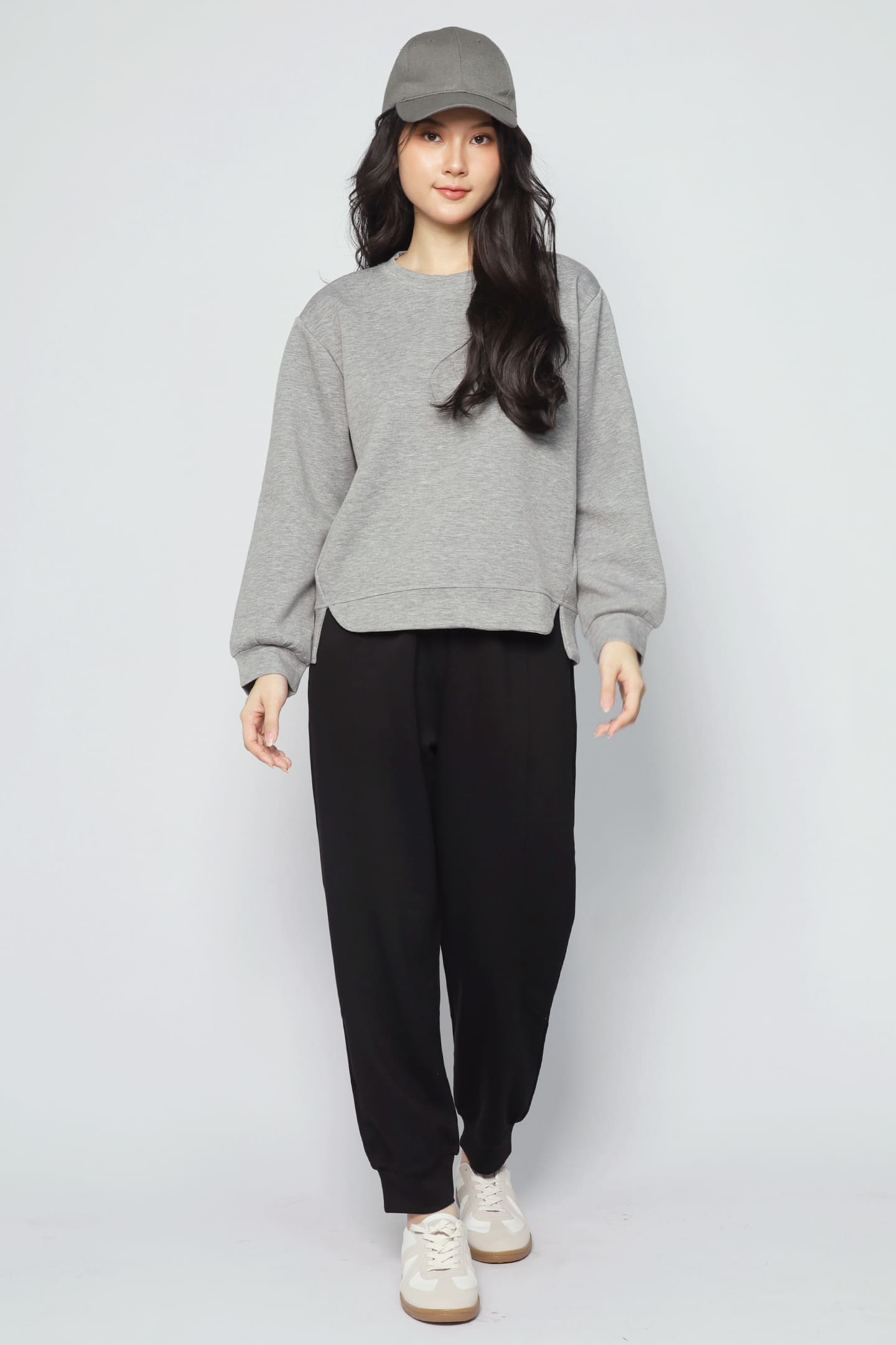 JOY - Holiday Mode Pullover in Grey