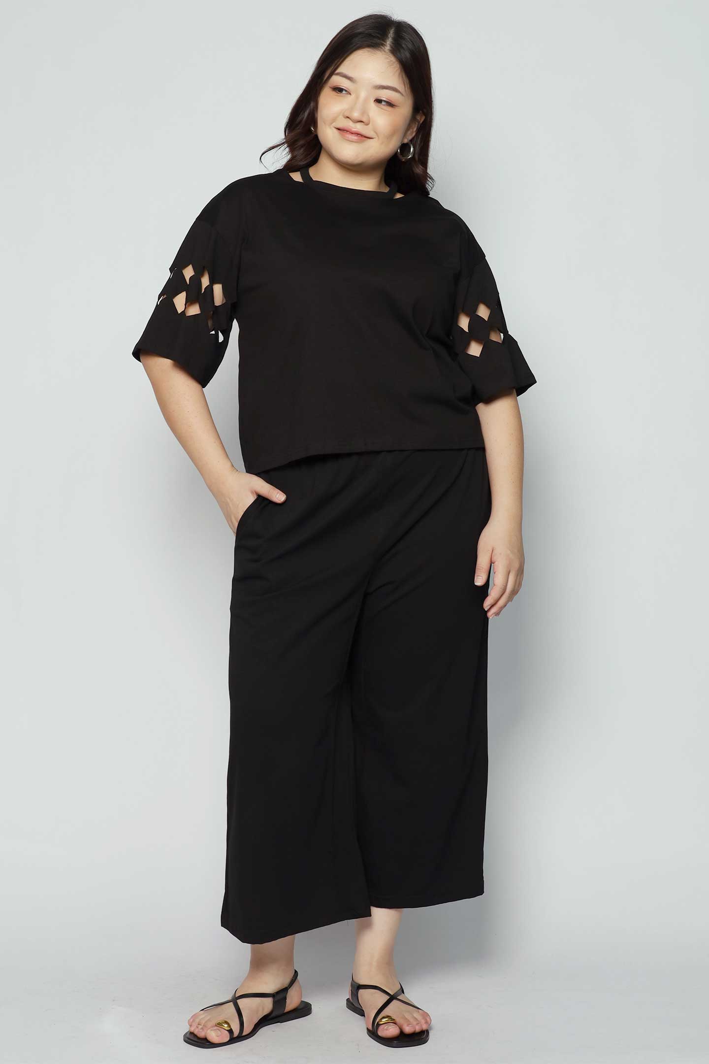 Hush Cutout Sleeves Top in Black