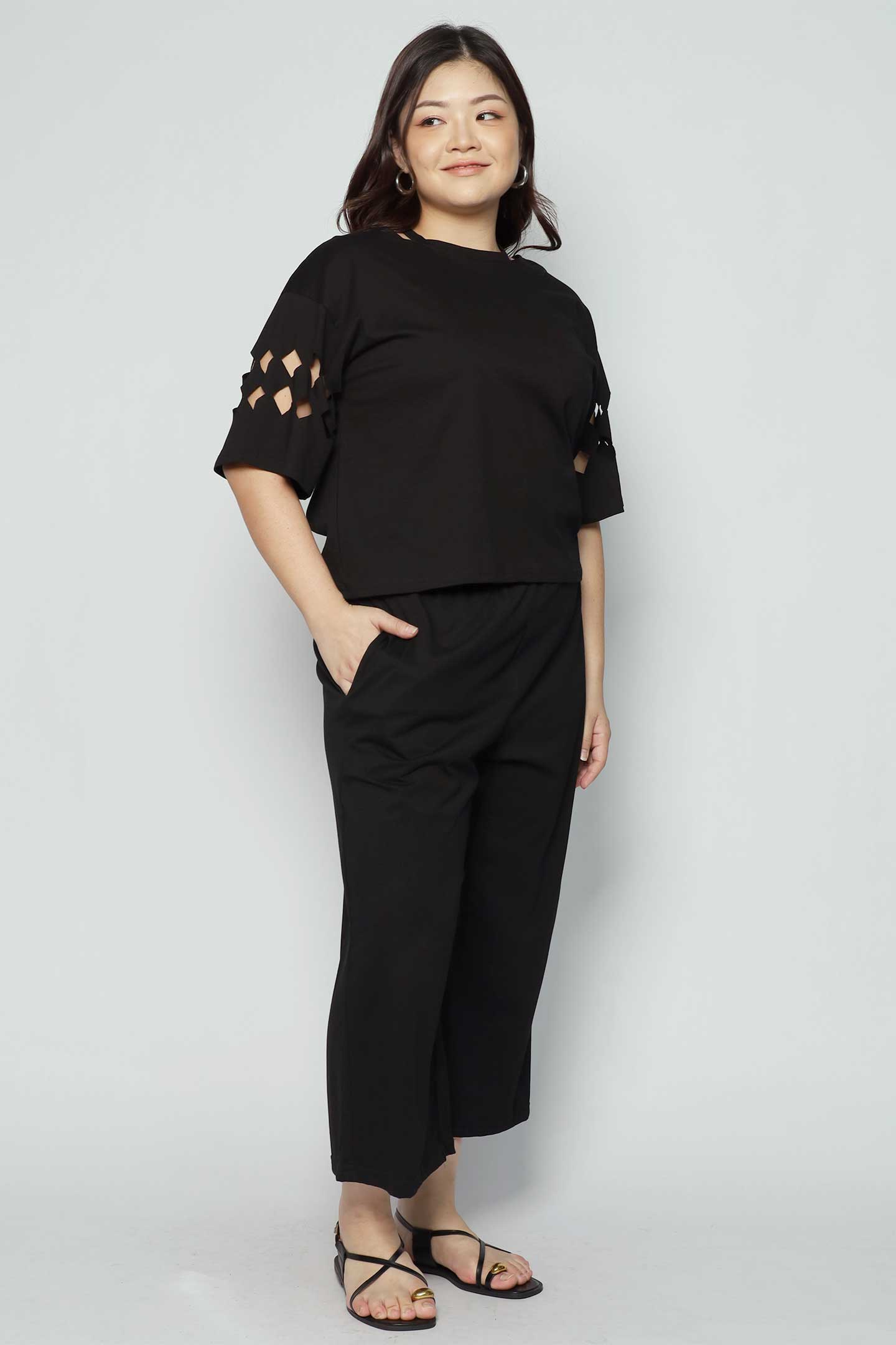 Hush Cutout Sleeves Top in Black