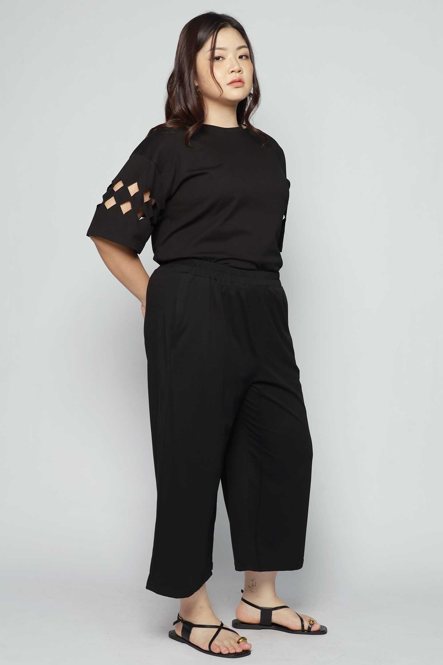 Hush Cutout Sleeves Top in Black