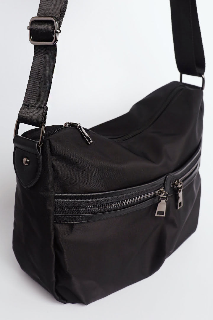 Charlotte Zip Bag in Black