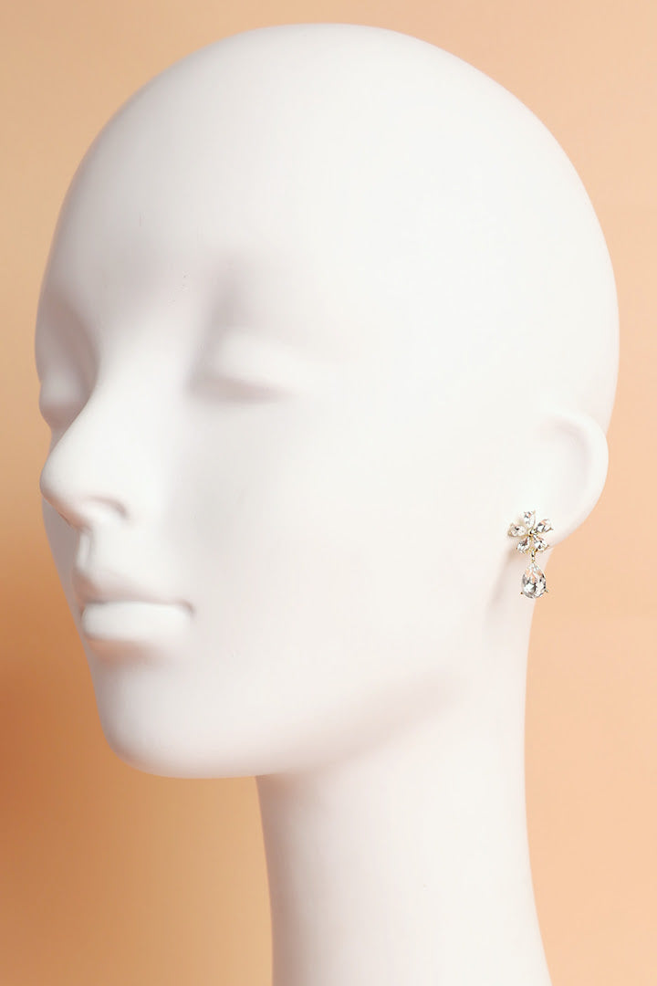 Flower Pendent Earrings