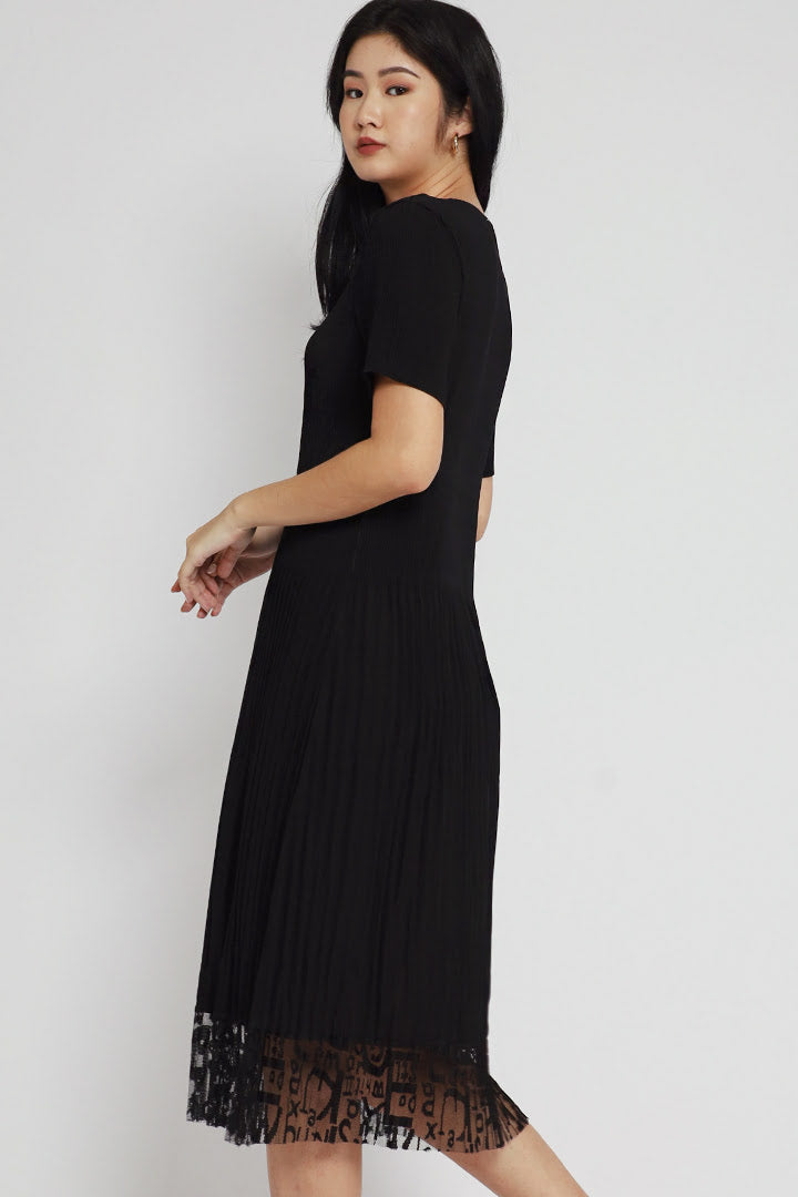 Kylicia Lace Pleated Dress in Black