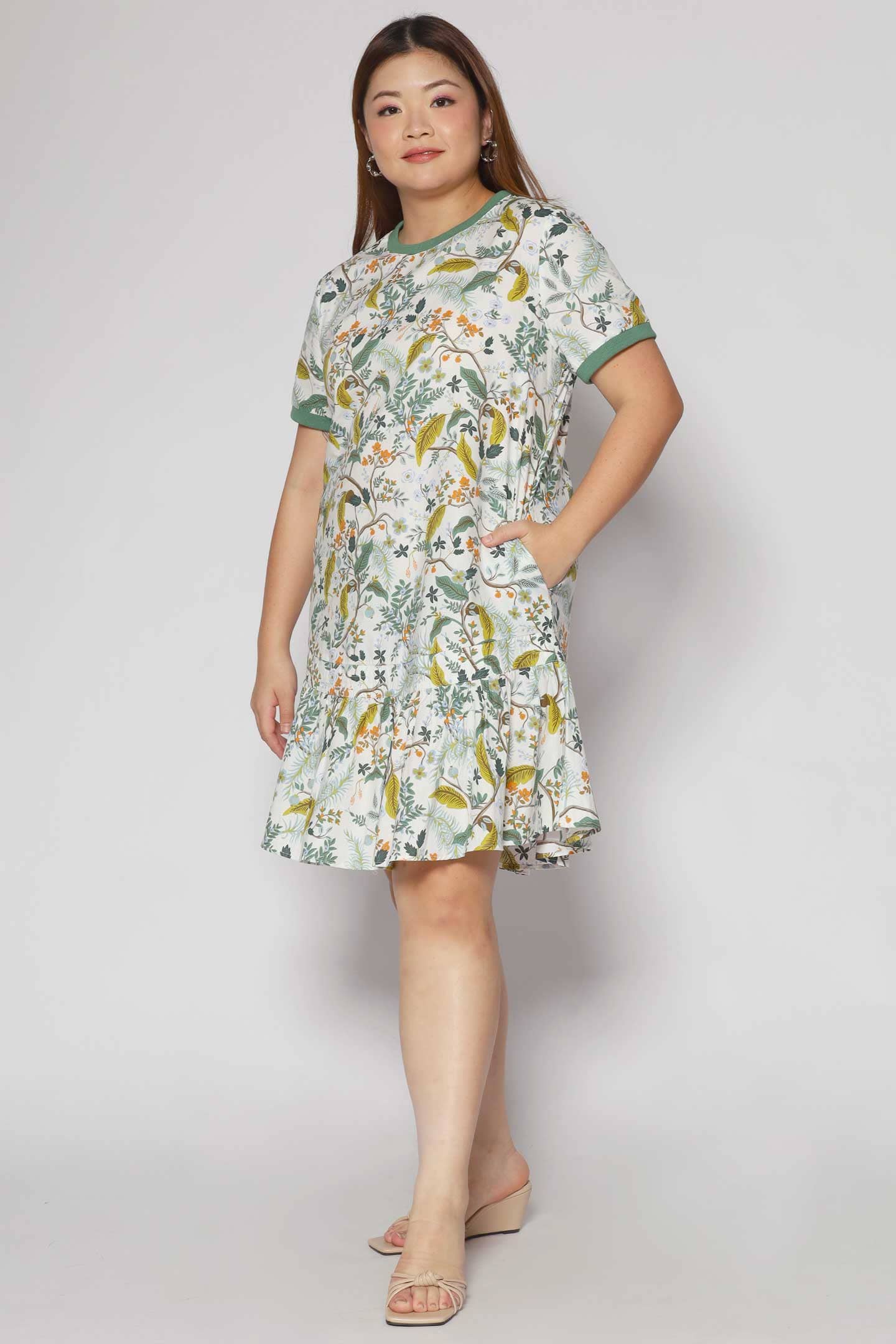 Izabella Dress in Sunlit Blooms