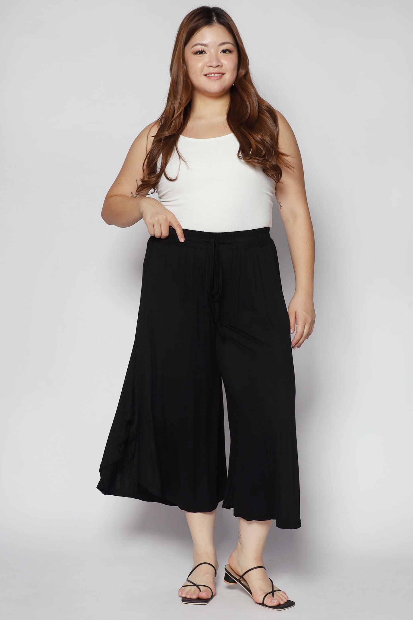 Jannie Culottes in Black