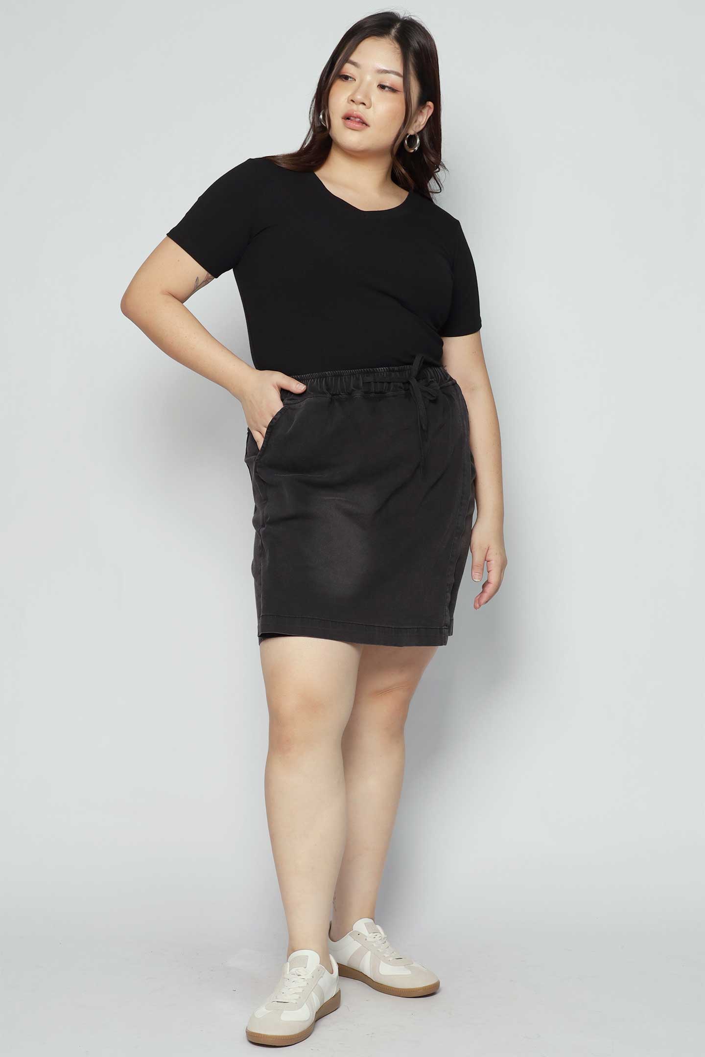 Backorders Jerilee Denim Skorts in Black