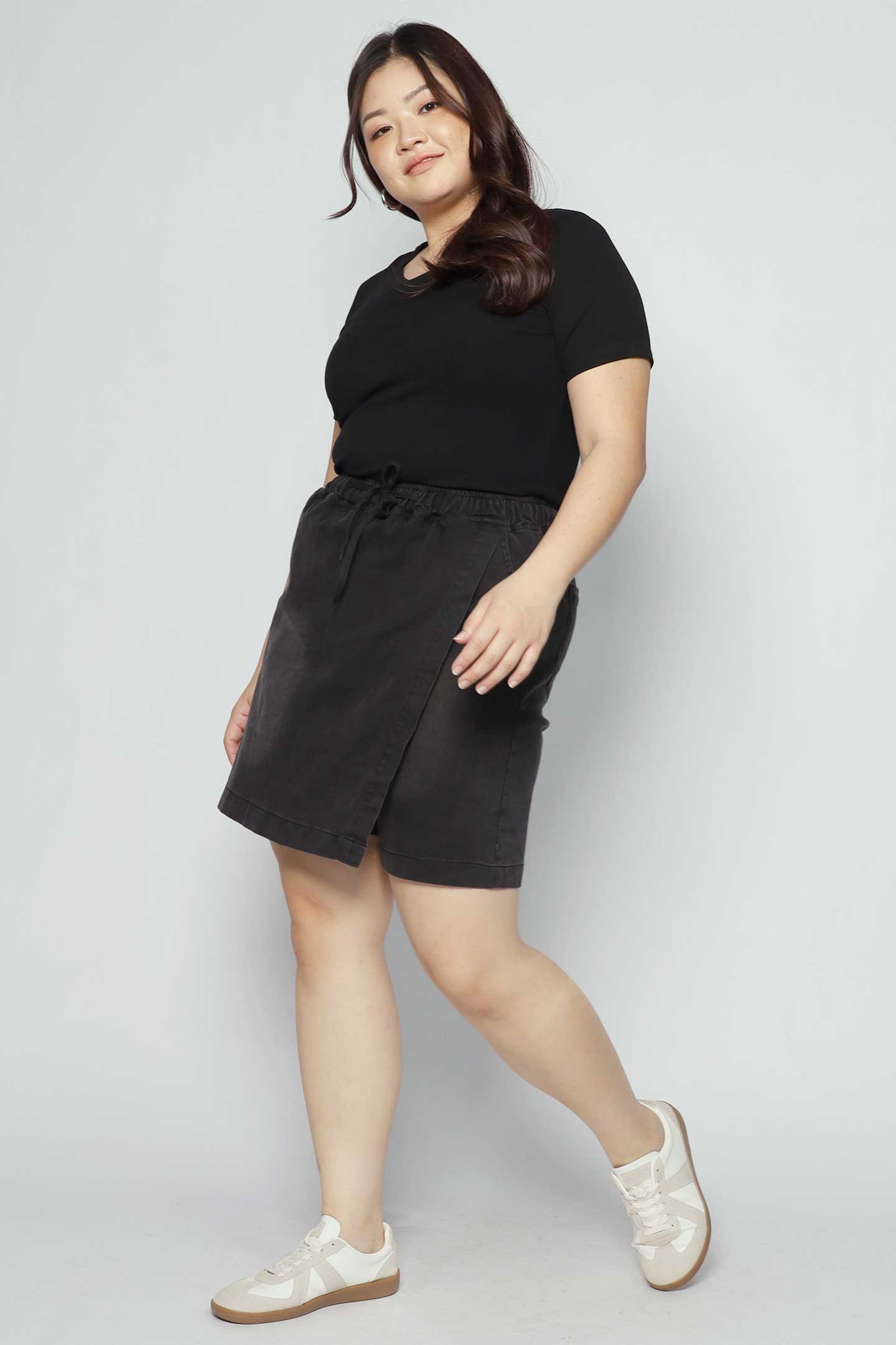 Backorders Jerilee Denim Skorts in Black