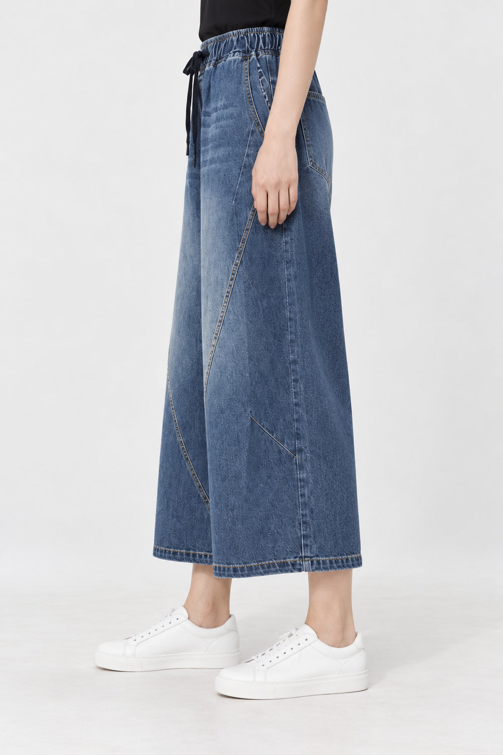 Backorders Joean Denim Pants in Blue
