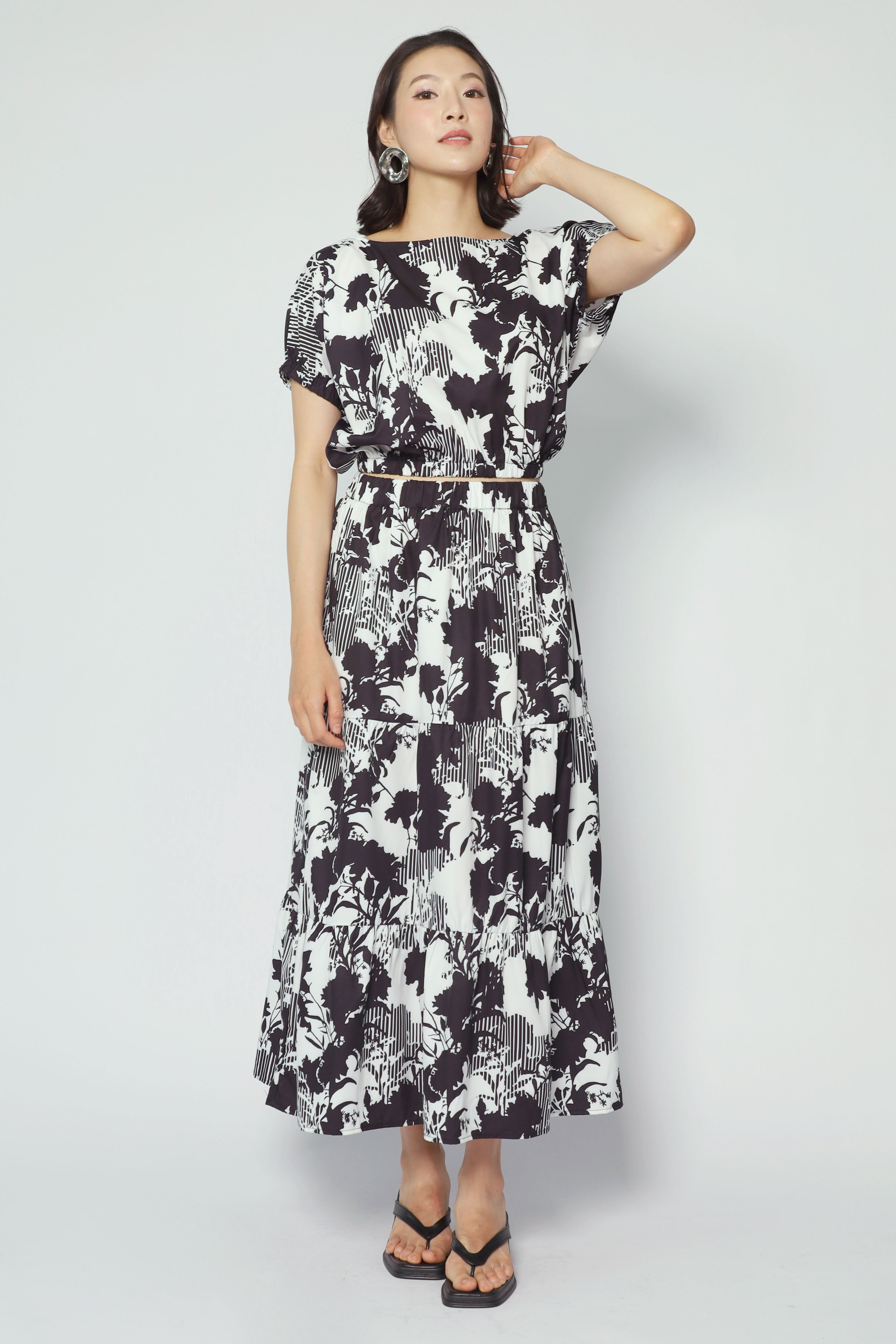 Jolin 2 in 1 Skirt Set in Floral Noir