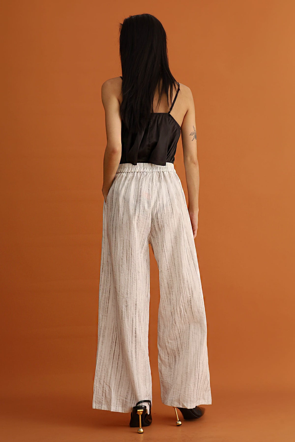 CHOSEN - Kaze Pinstripe Pants