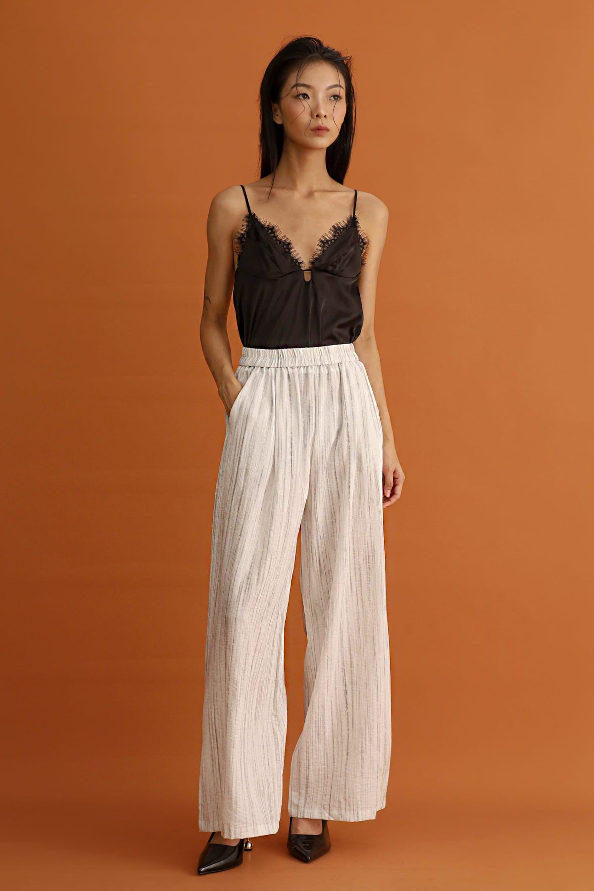 CHOSEN - Kaze Pinstripe Pants