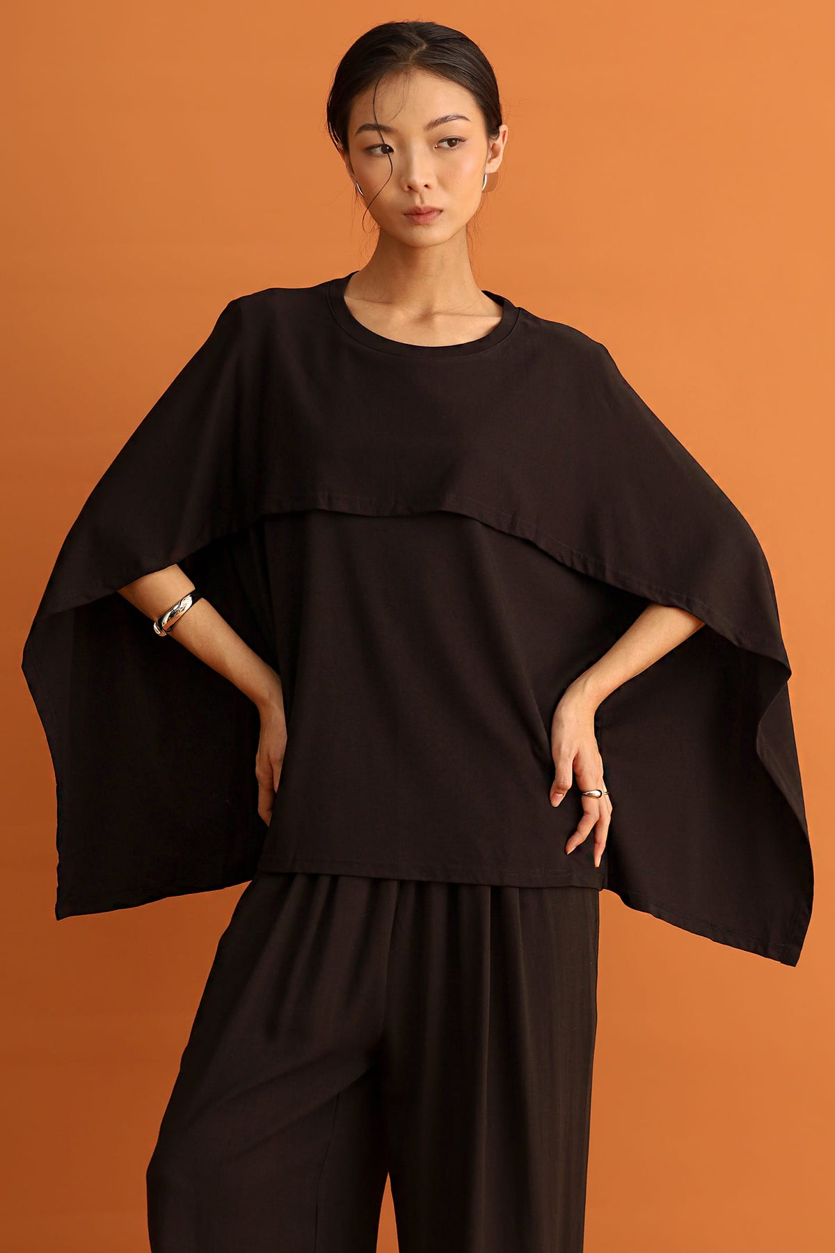 CHOSEN - Ami Cape Top in Black
