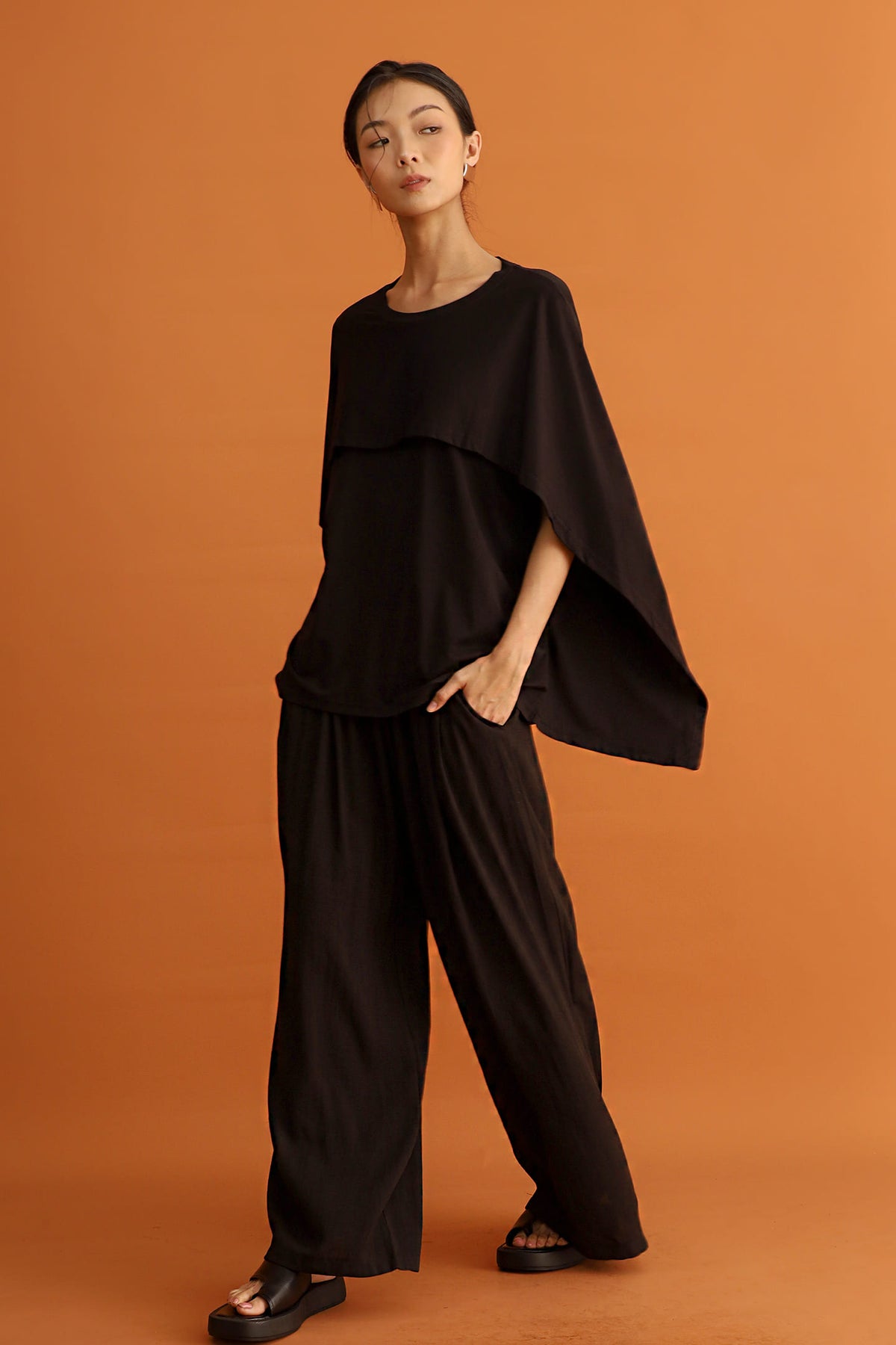 CHOSEN - Ami Cape Top in Black