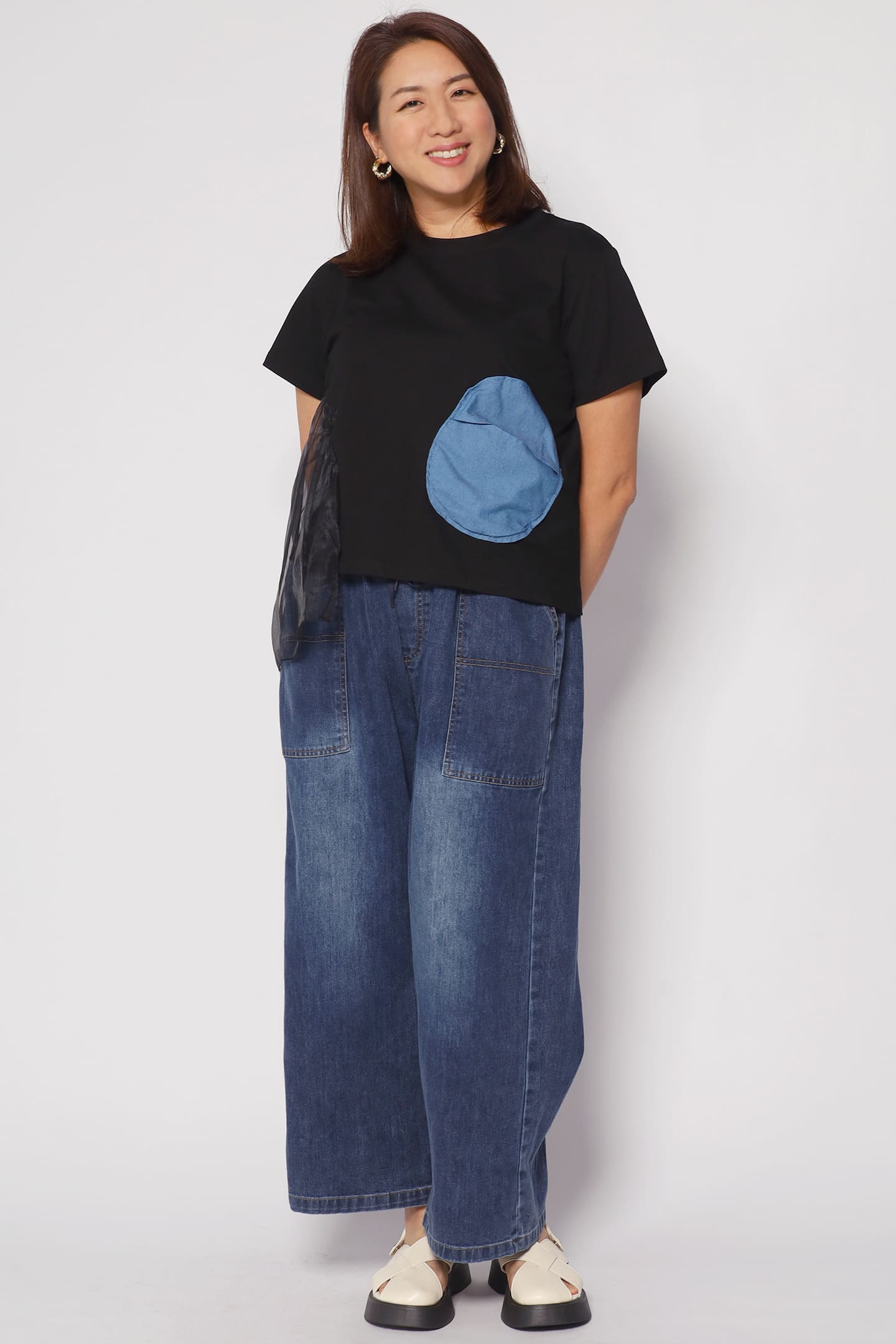 Keke Circles Top in Black