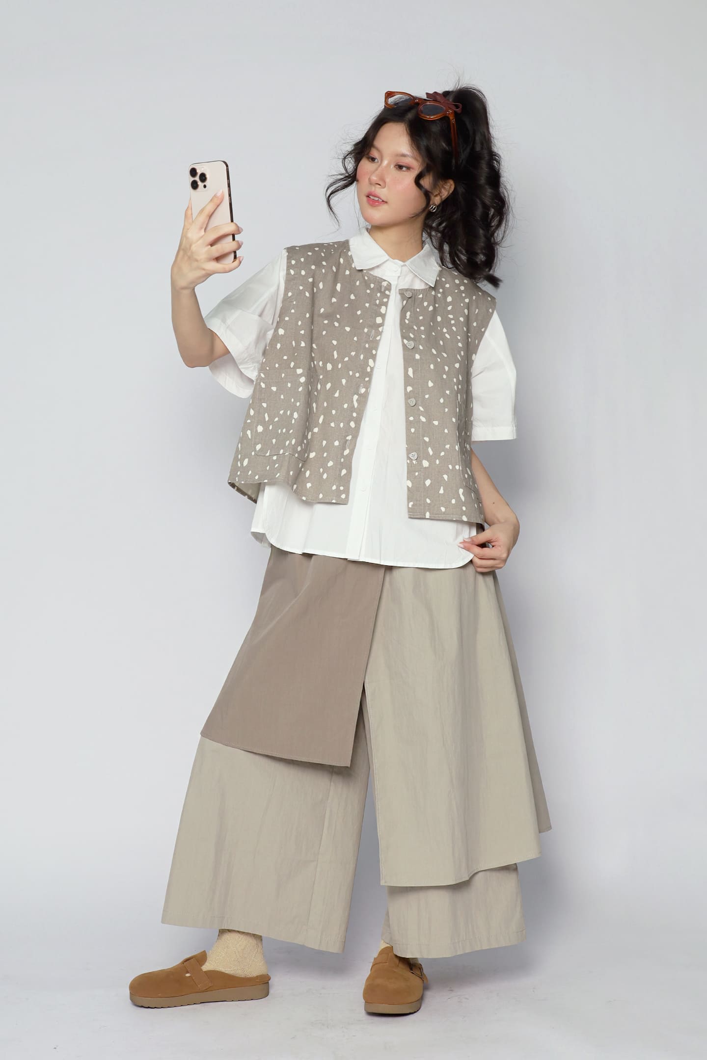JOY - Kline Abstract Top in Light Grey