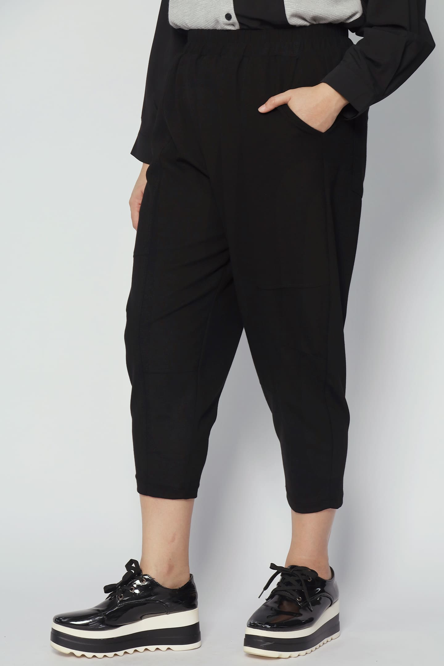 Lenny Pants in Black