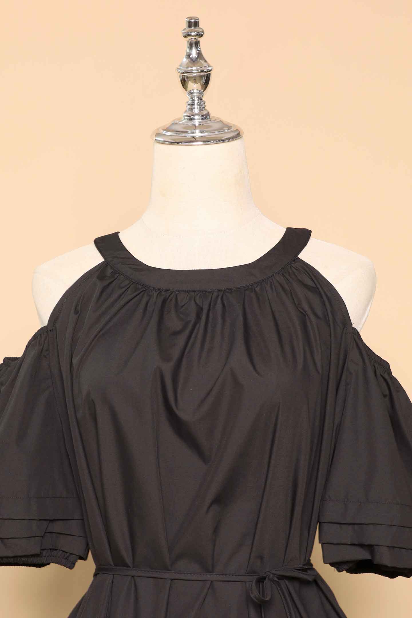 PO - Lindsey Cold Shoulder Dress in Black