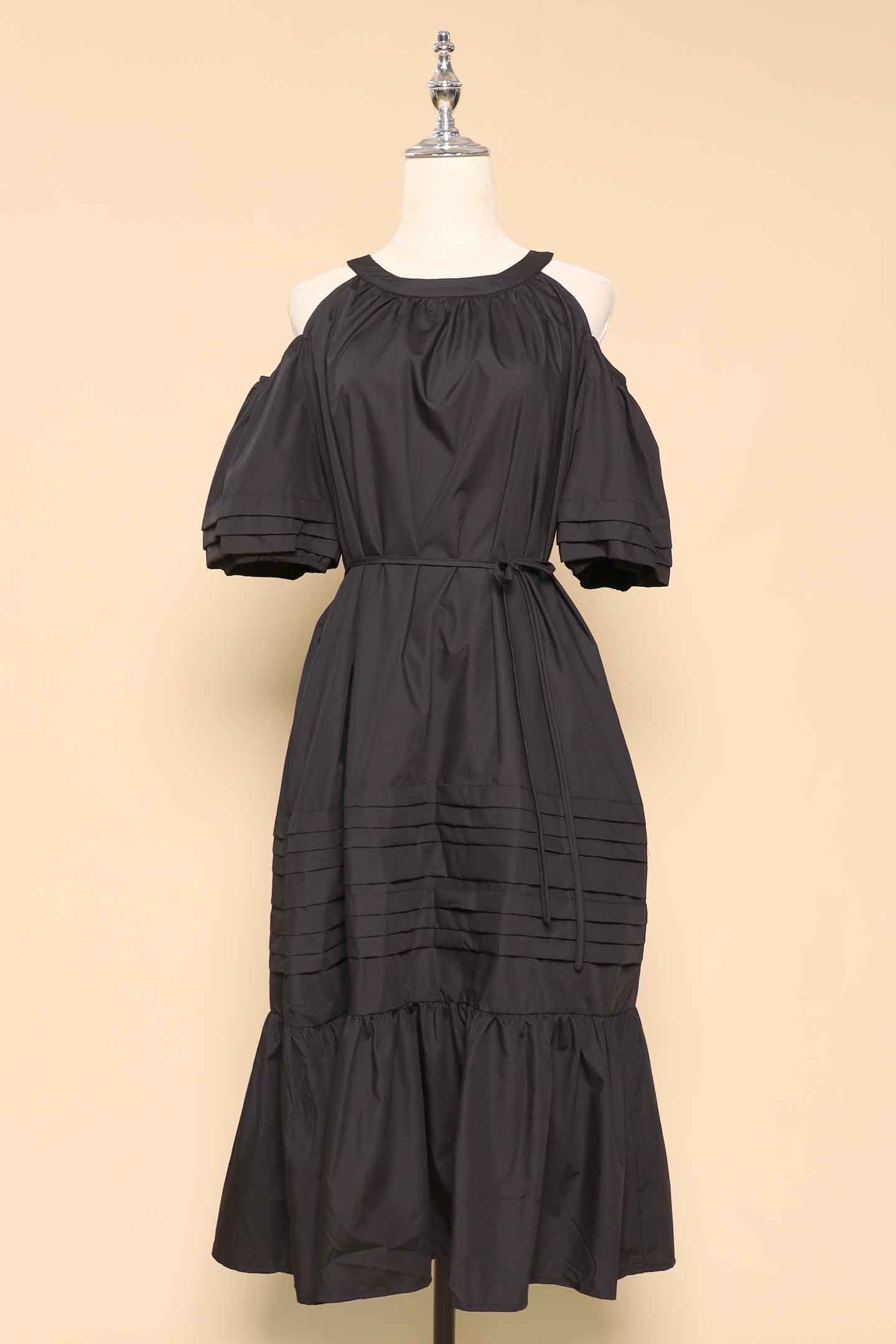 PO - Lindsey Cold Shoulder Dress in Black