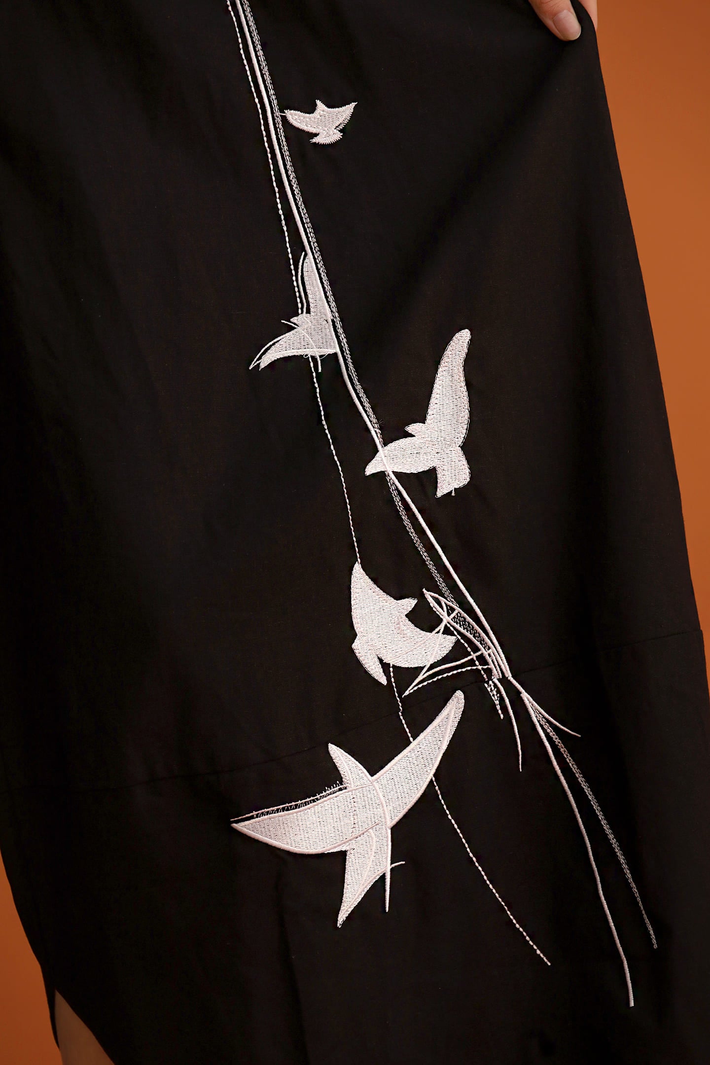 CHOSEN - Lover Dove Embroidered Pants