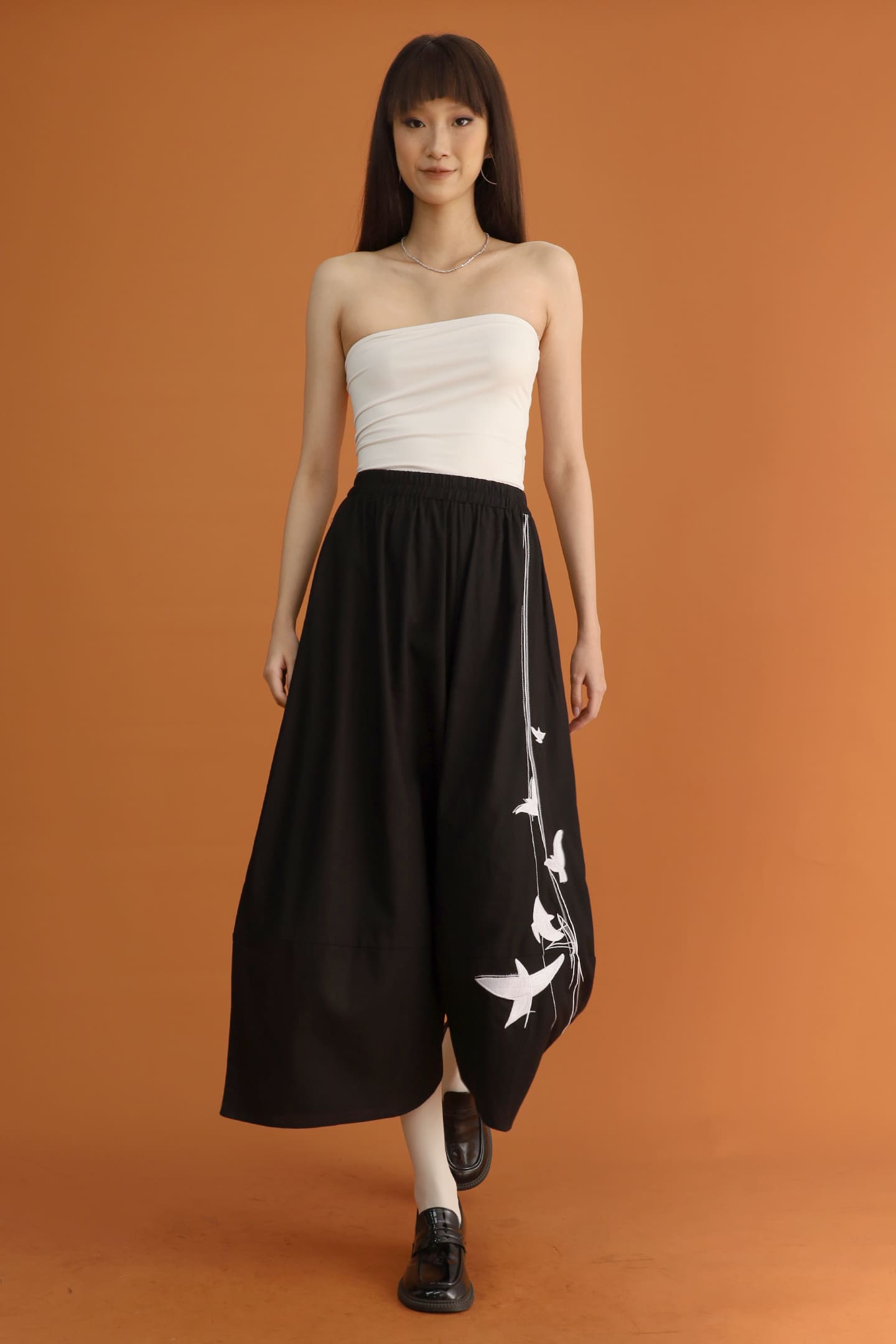 CHOSEN - Lover Dove Embroidered Pants