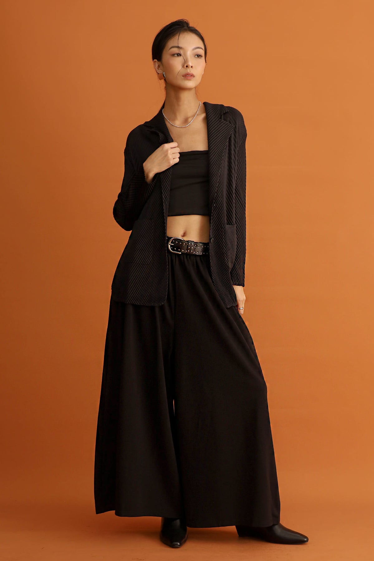 CHOSEN - Lumiere Pleated Blazer