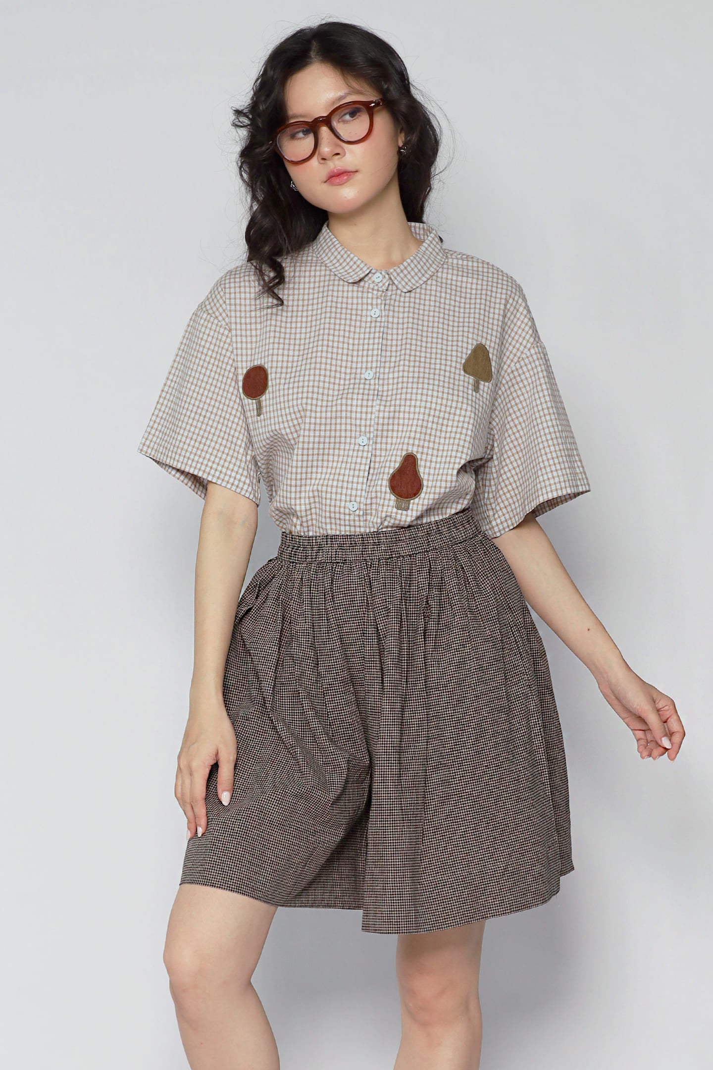 JOY - Lune Checkered Shorts in Brown