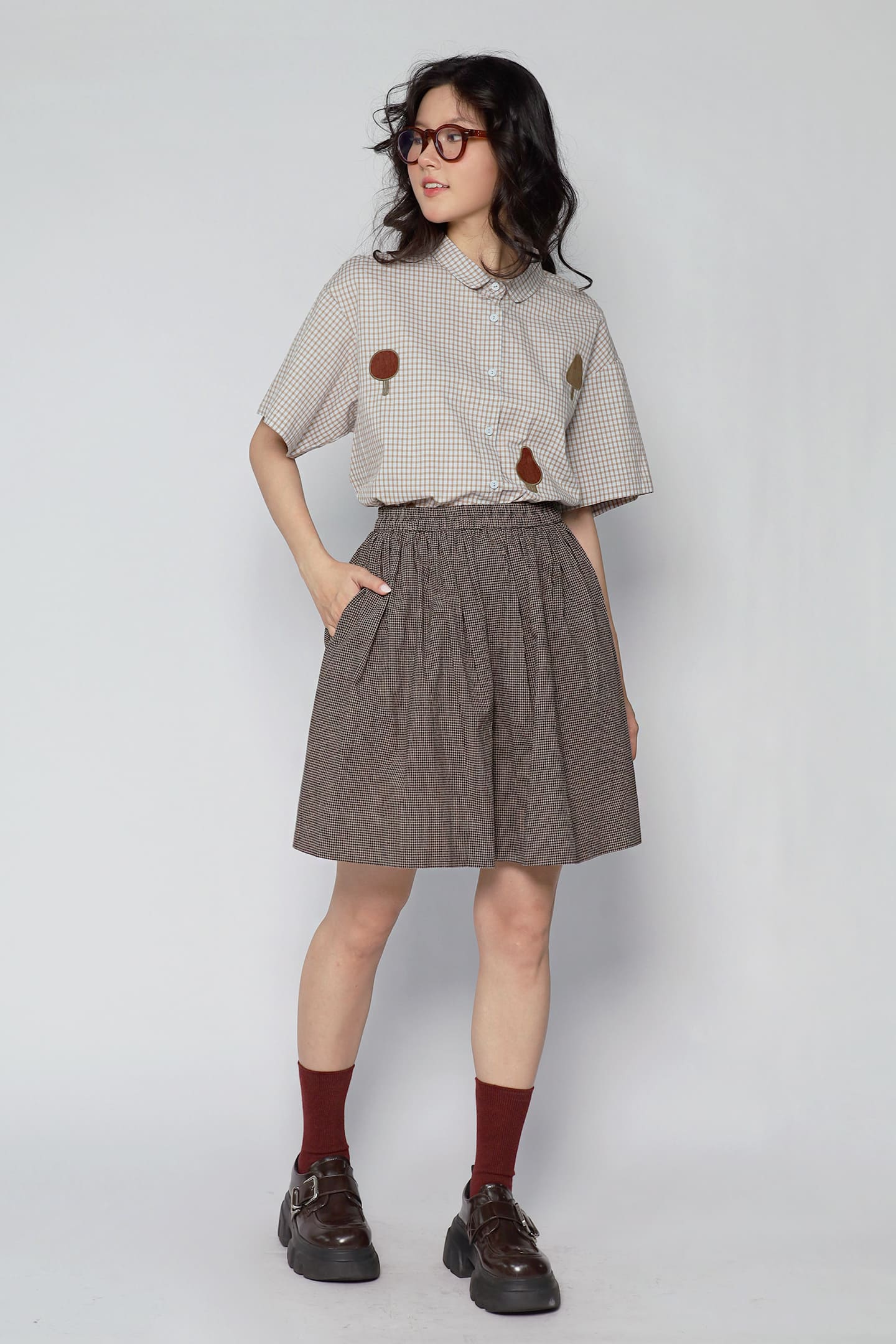 JOY - Lune Checkered Shorts in Brown