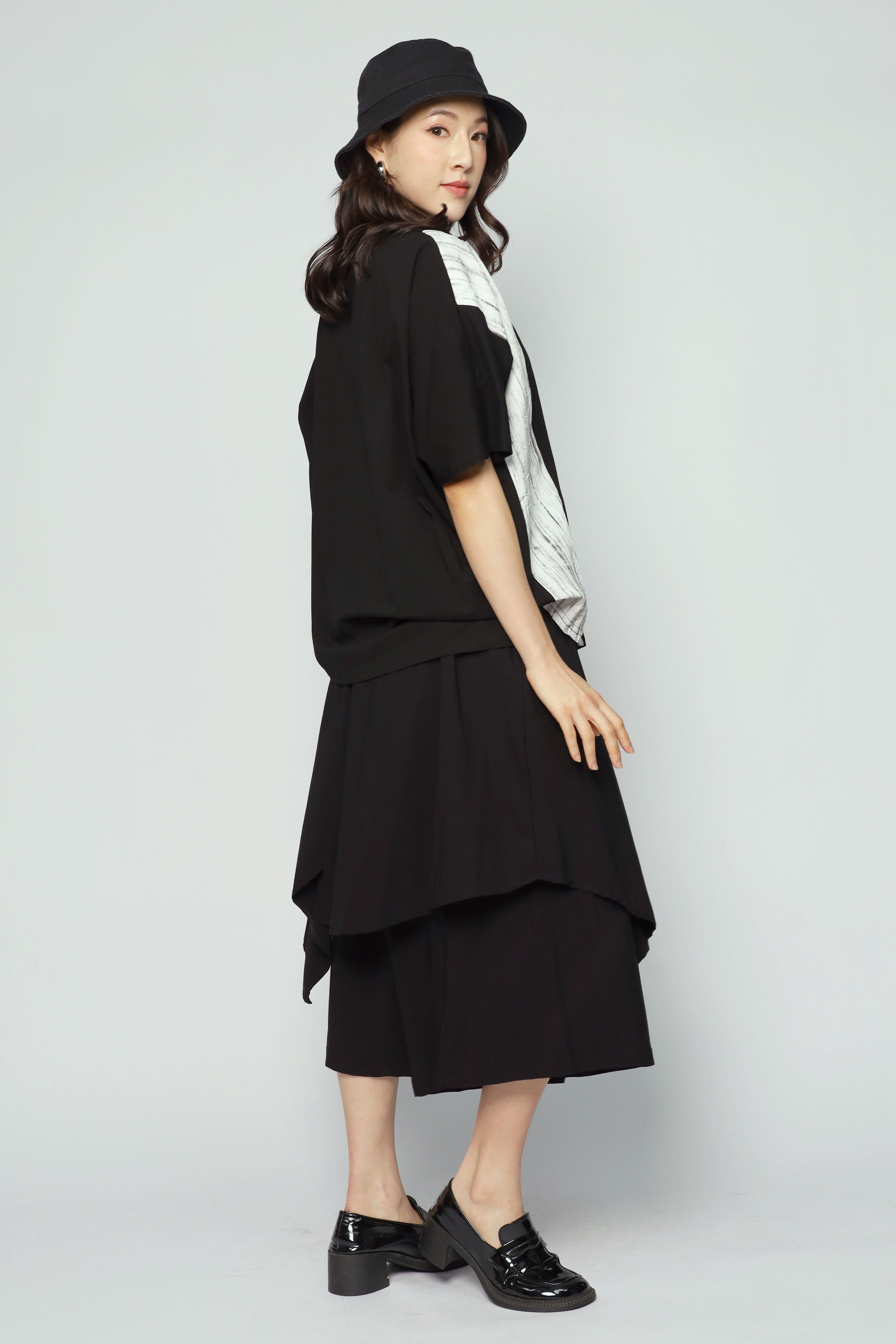 Masodi Panel Top in Black
