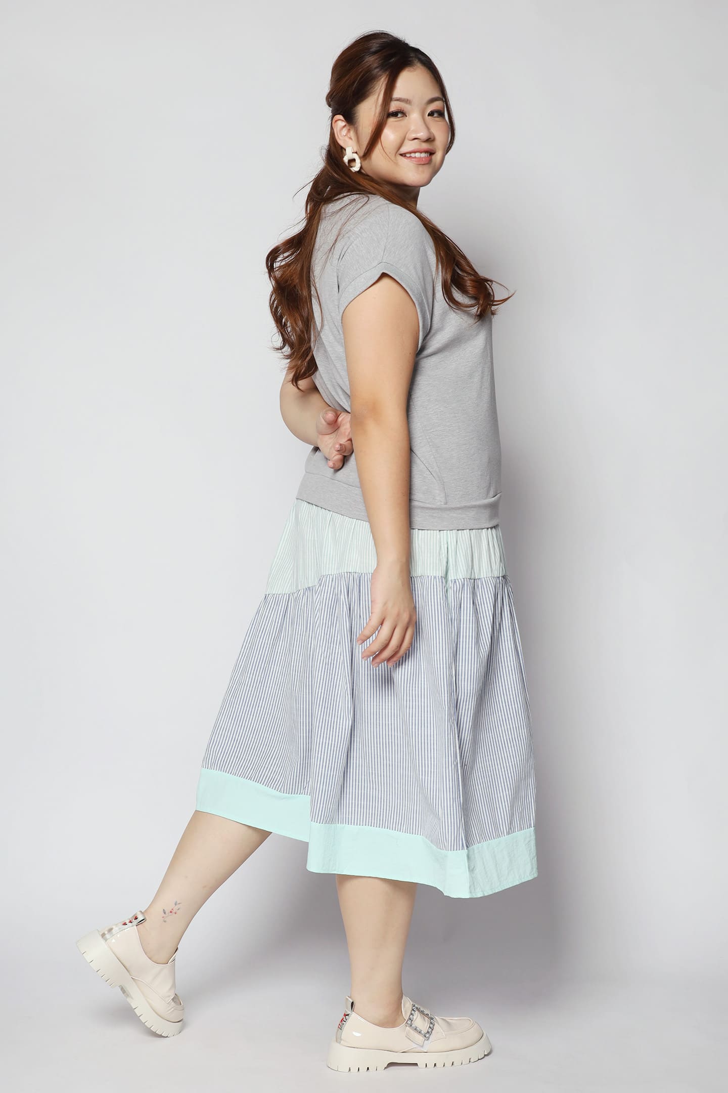 Mia Crochet Pocket Dress in Grey