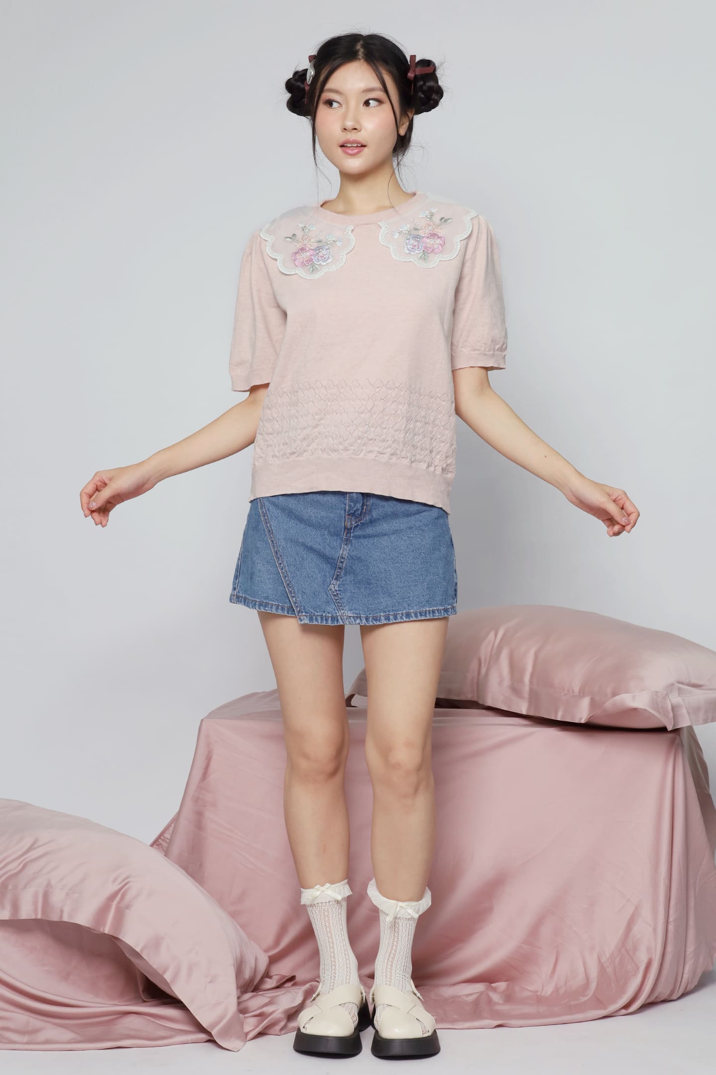 JOY - Miko Floral Embellishment Knit Top in Pastel Pink
