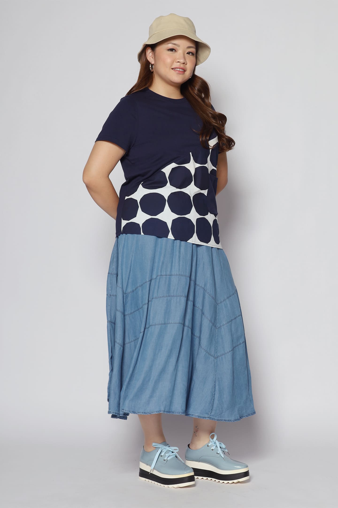 Milis Top in Blue Circles