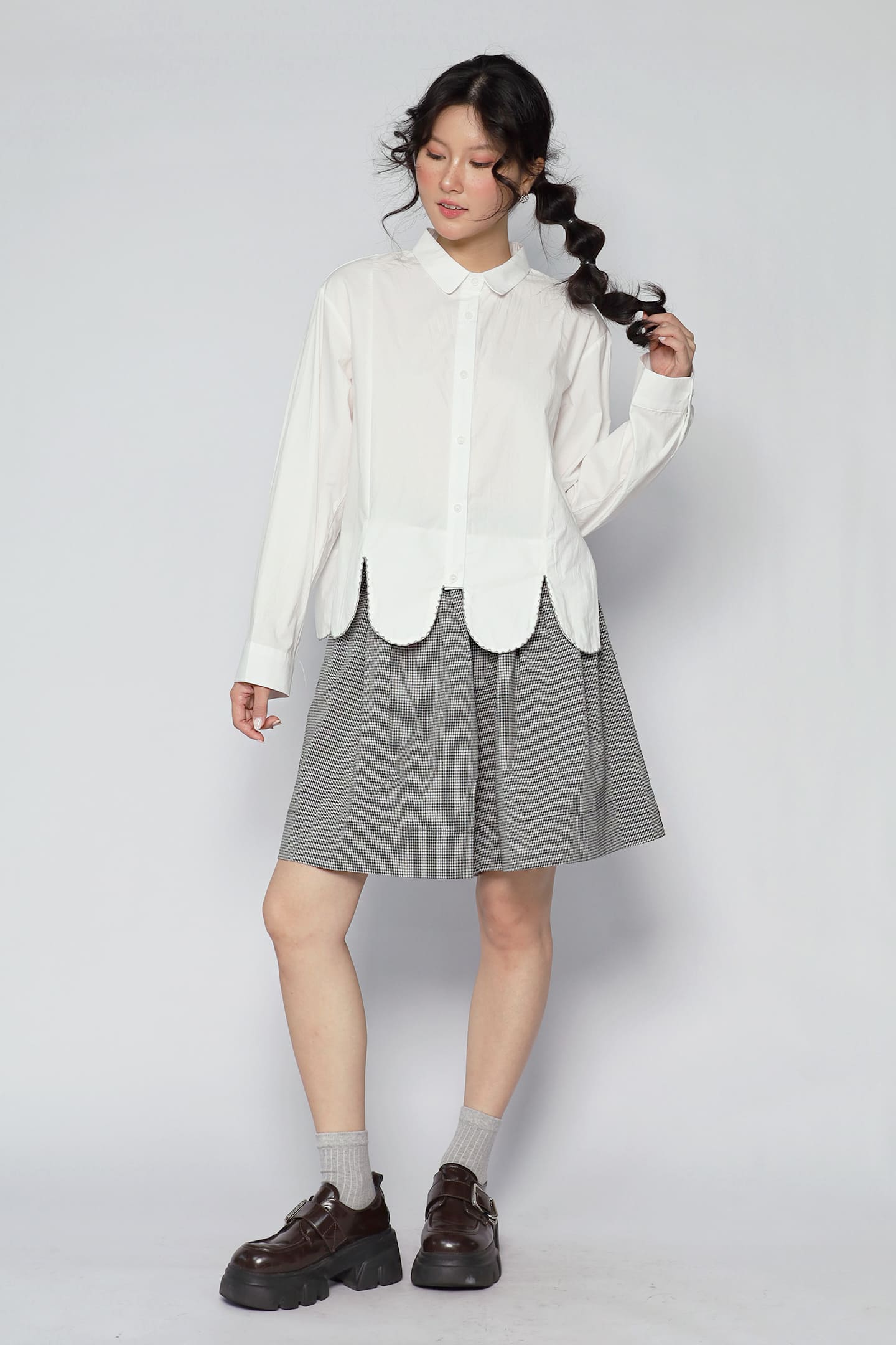 JOY - Miro Scallop Top in White