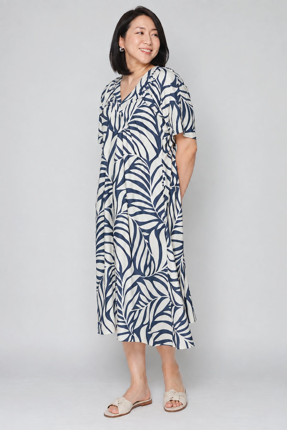 Whitney V Dress in Botanique Fern